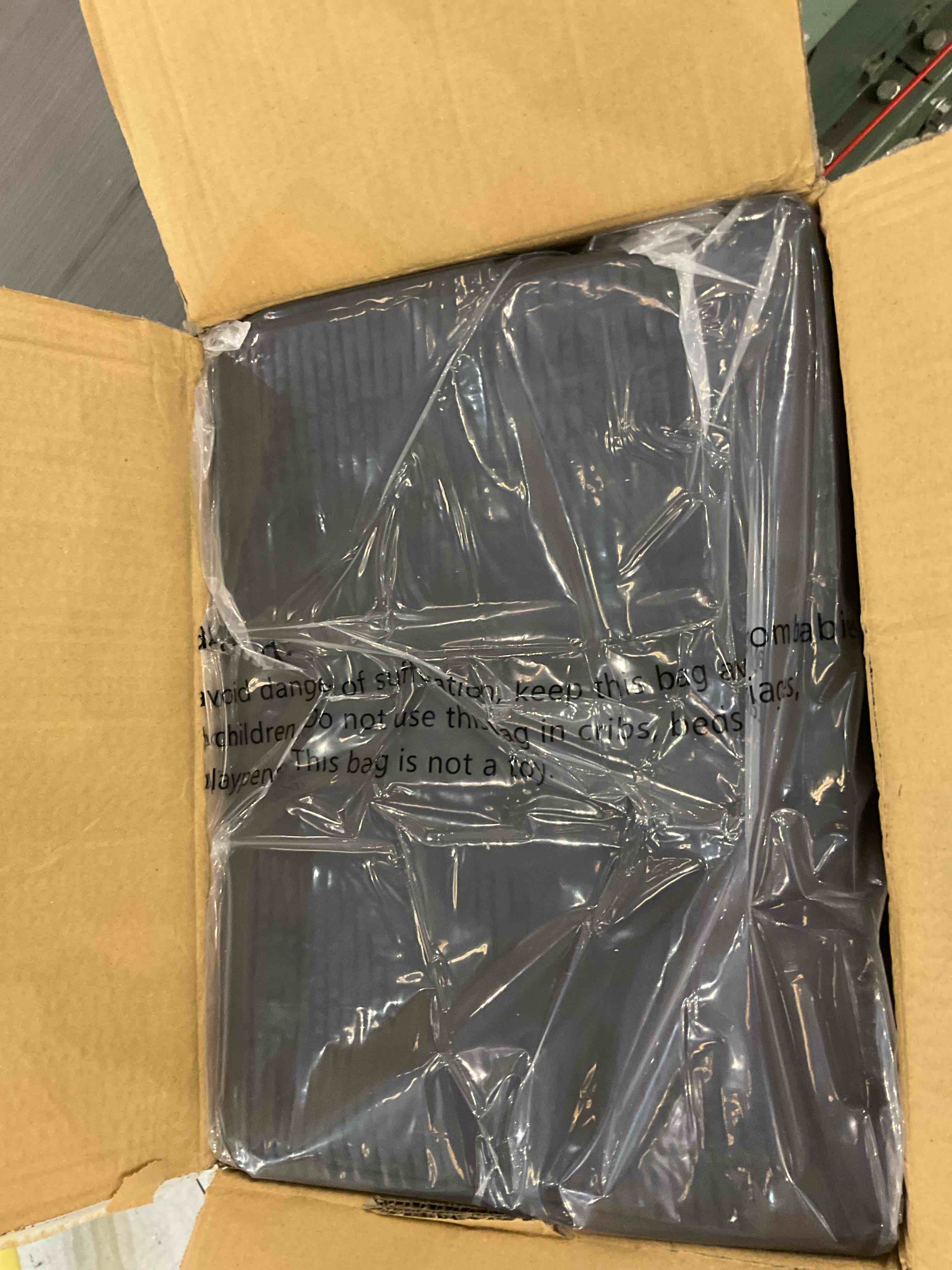 https://s3.amazonaws.com/lotting-images-prod/BargainHunt/EXS00385166_1709322788741.jpeg