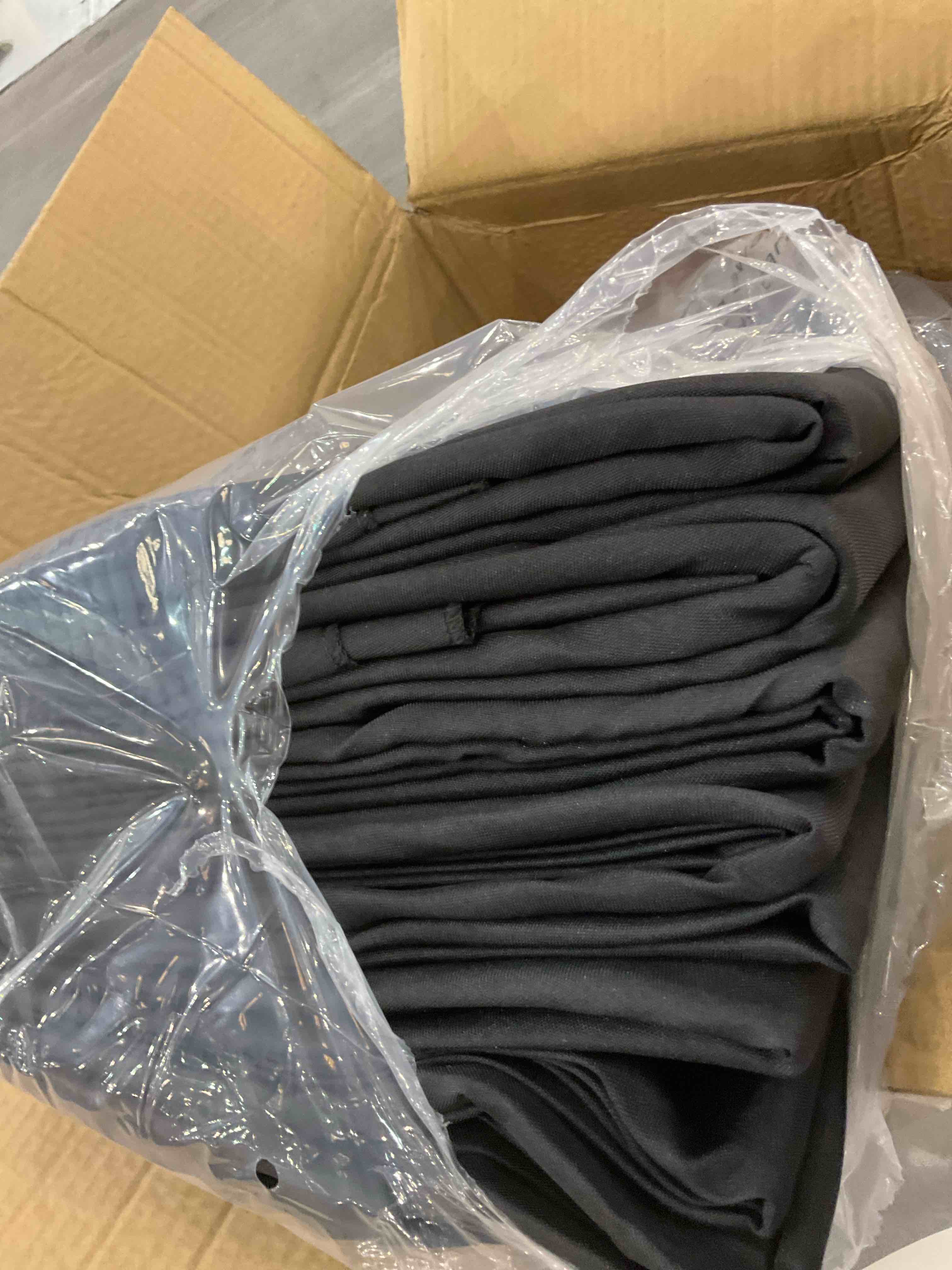 https://s3.amazonaws.com/lotting-images-prod/BargainHunt/EXS00385166_1709322805146.jpeg