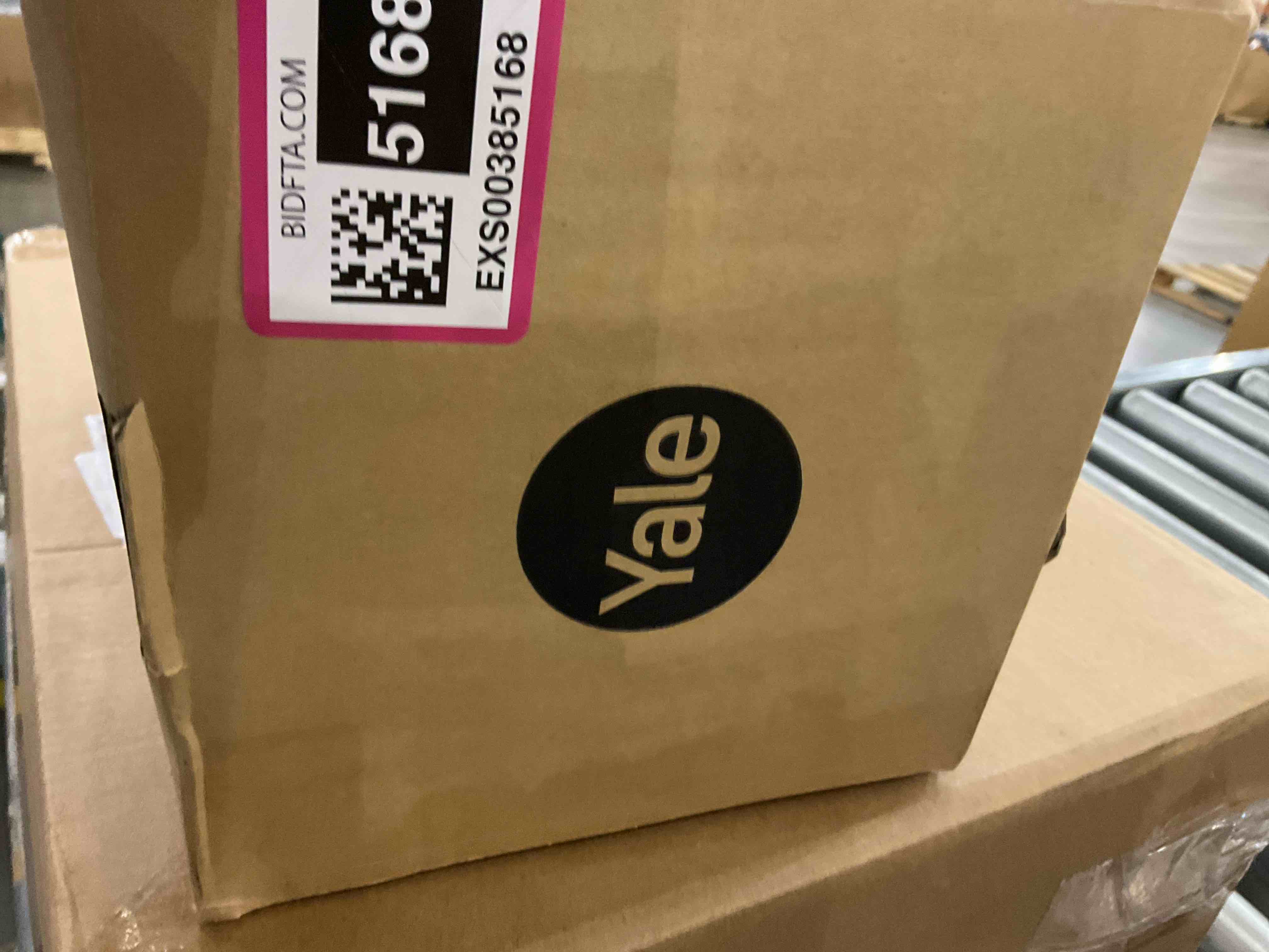 https://s3.amazonaws.com/lotting-images-prod/BargainHunt/EXS00385168_1709322959562.jpeg