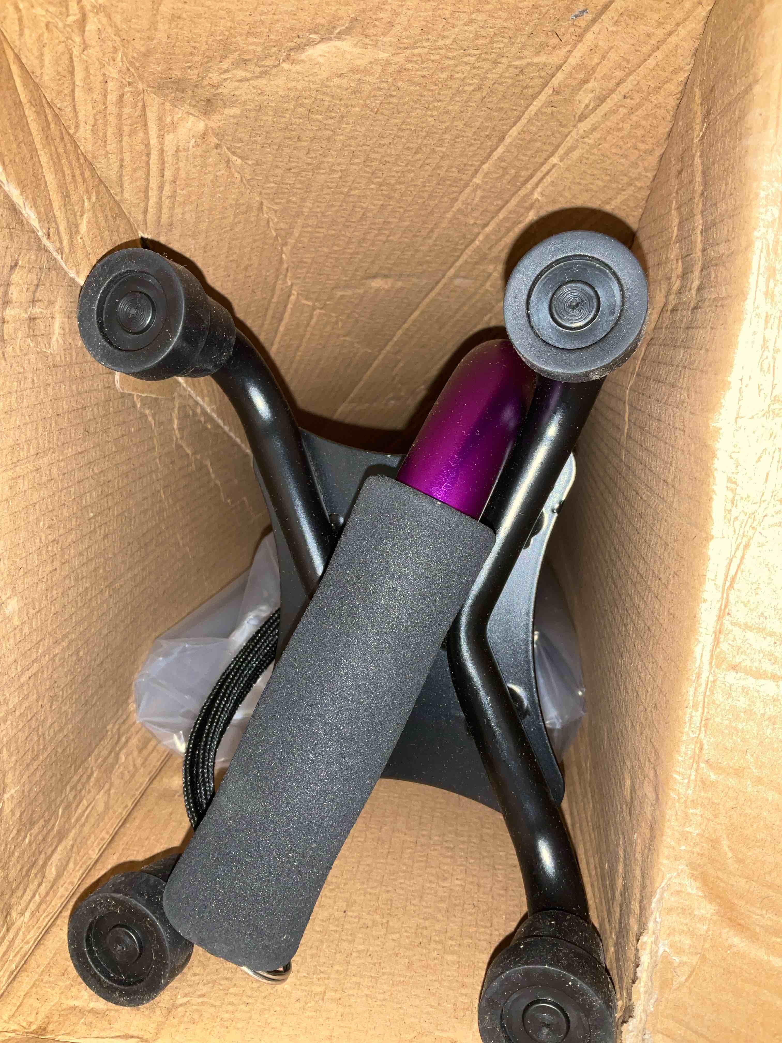 https://s3.amazonaws.com/lotting-images-prod/BargainHunt/EXS00385637_1710938826165.jpeg