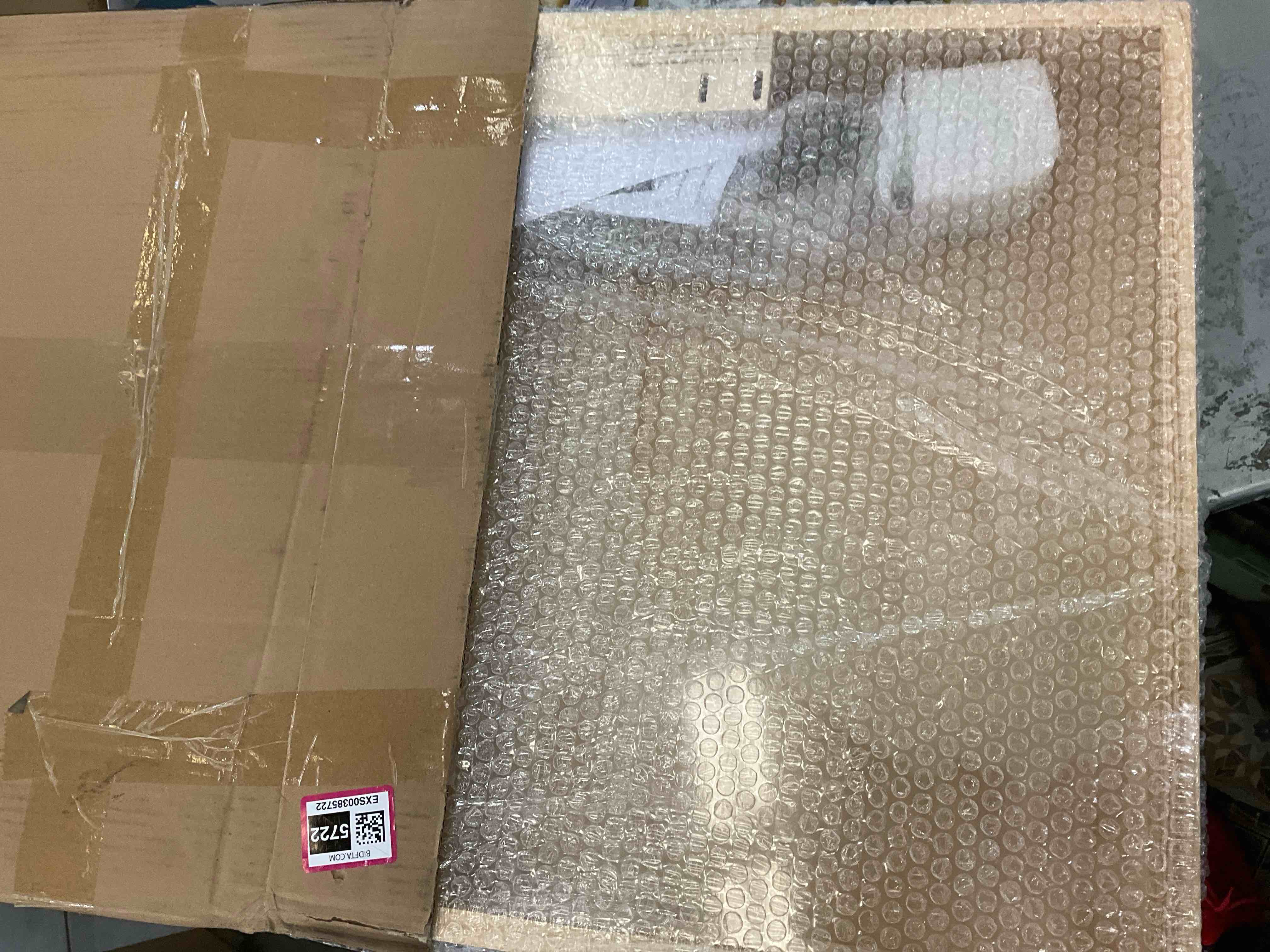 https://s3.amazonaws.com/lotting-images-prod/BargainHunt/EXS00385722_1710948782166.jpeg