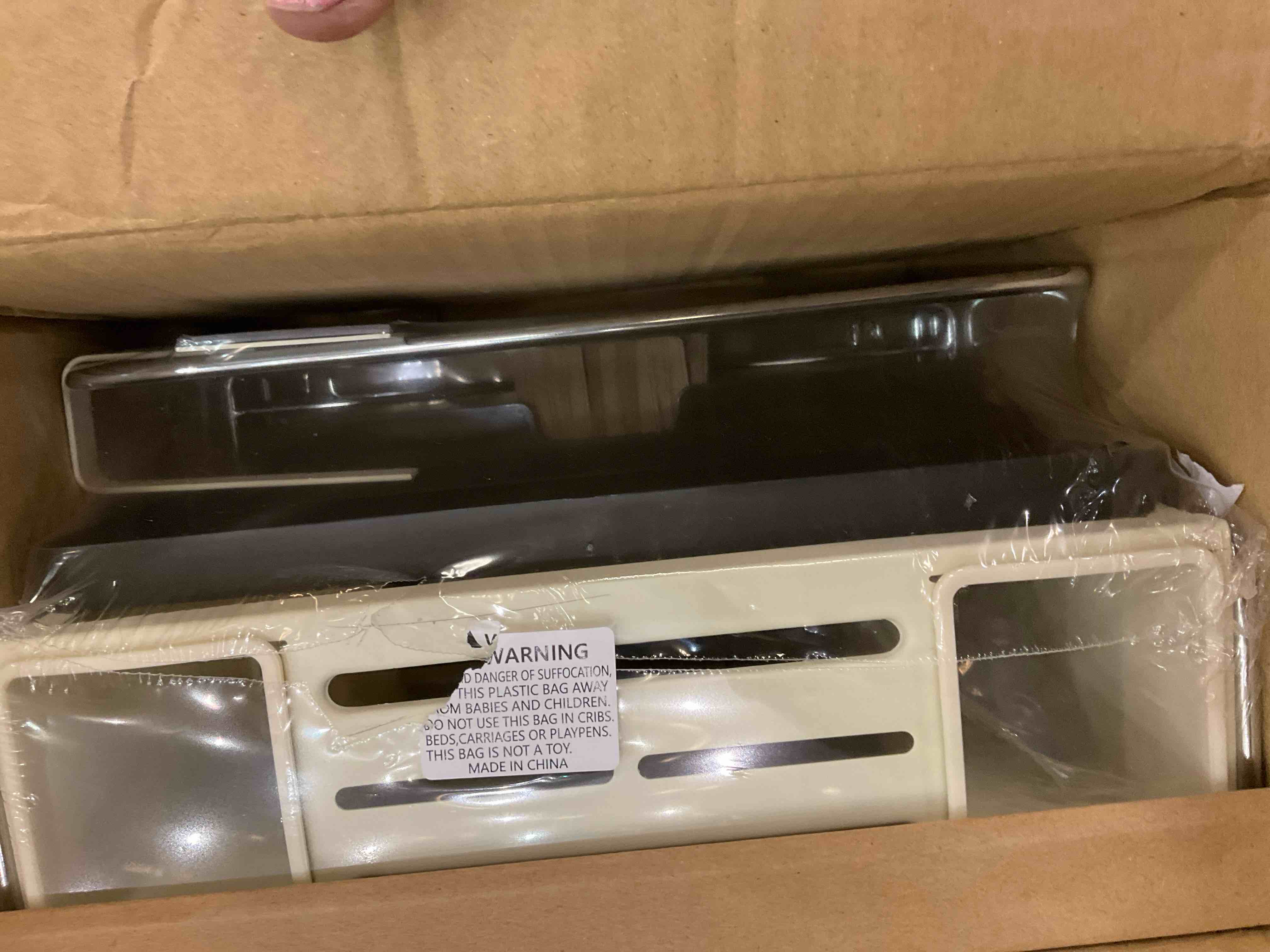 https://s3.amazonaws.com/lotting-images-prod/BargainHunt/EXS00385789_1710961384818.jpeg