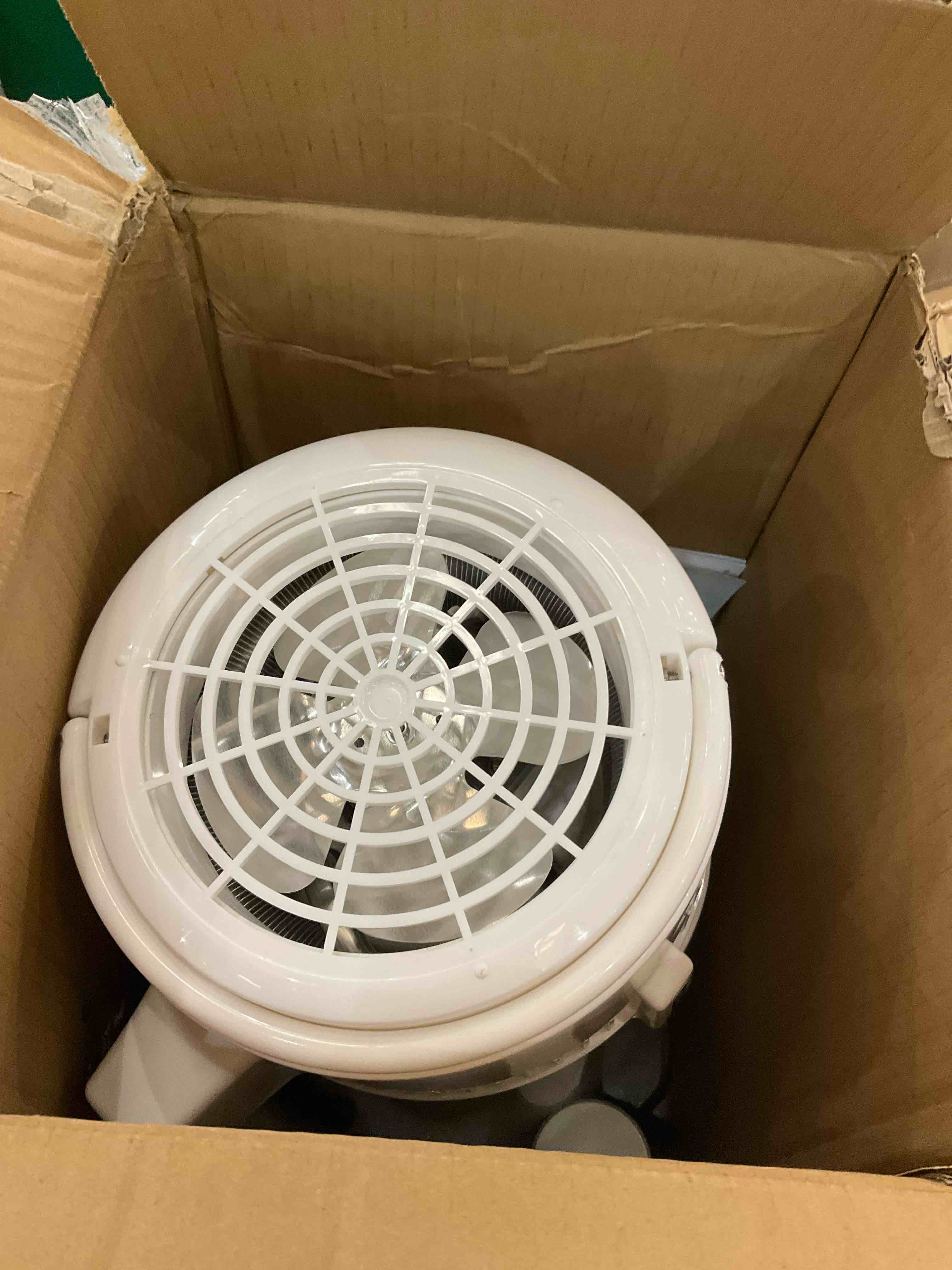 https://s3.amazonaws.com/lotting-images-prod/BargainHunt/EXS00387276_1709145371924.jpeg