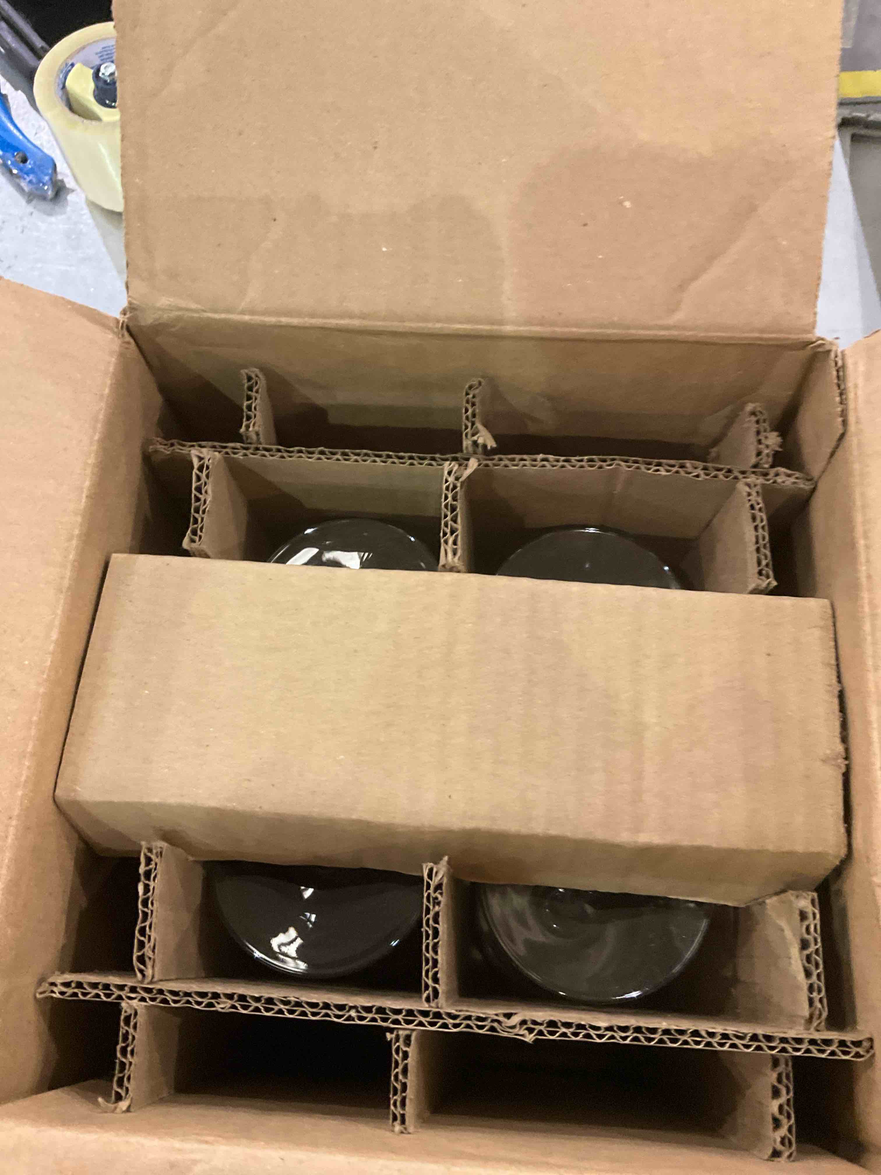 https://s3.amazonaws.com/lotting-images-prod/BargainHunt/EXS00387323_1709213909169.jpeg