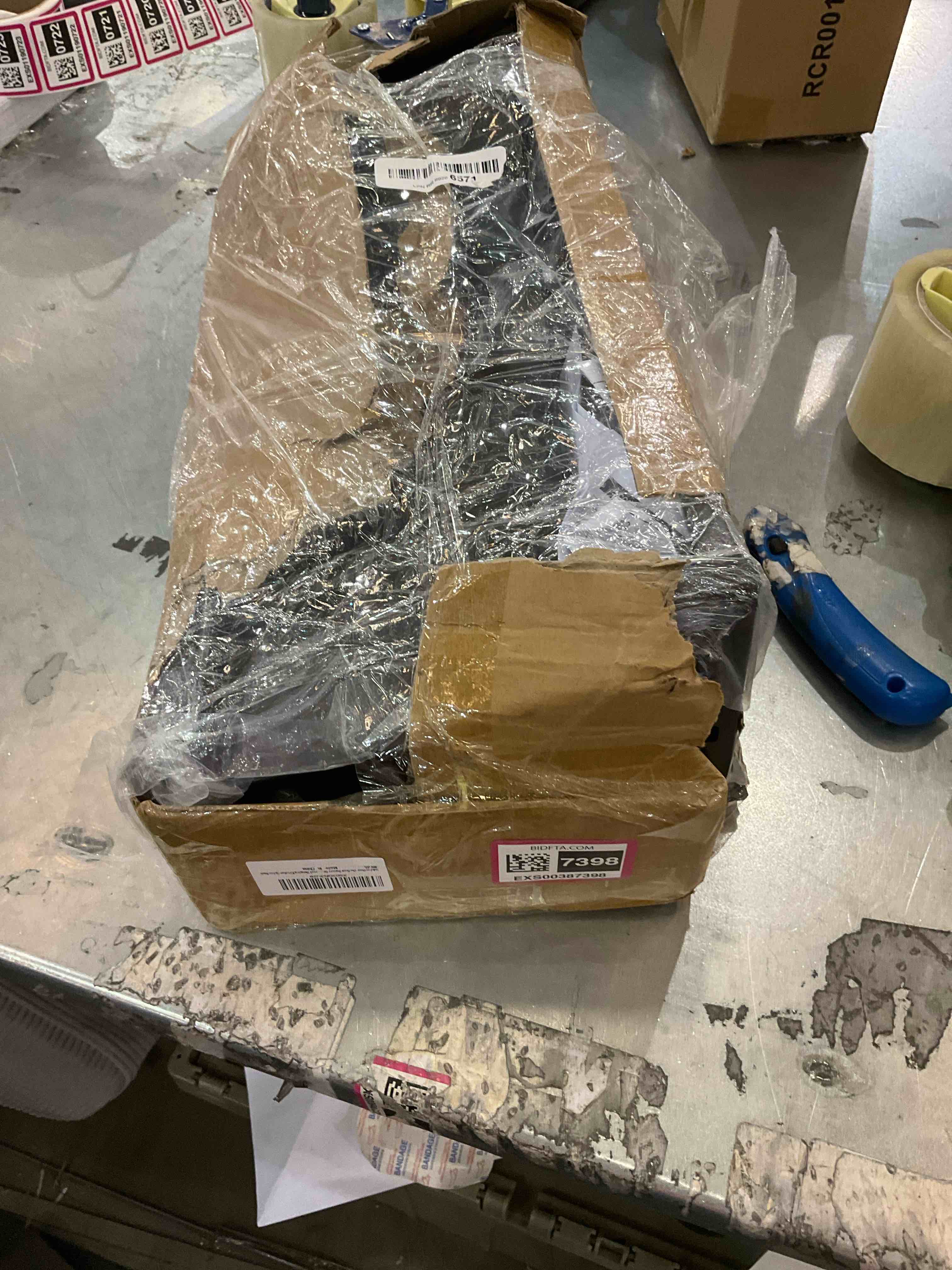 https://s3.amazonaws.com/lotting-images-prod/BargainHunt/EXS00387398_1709232586000.jpeg