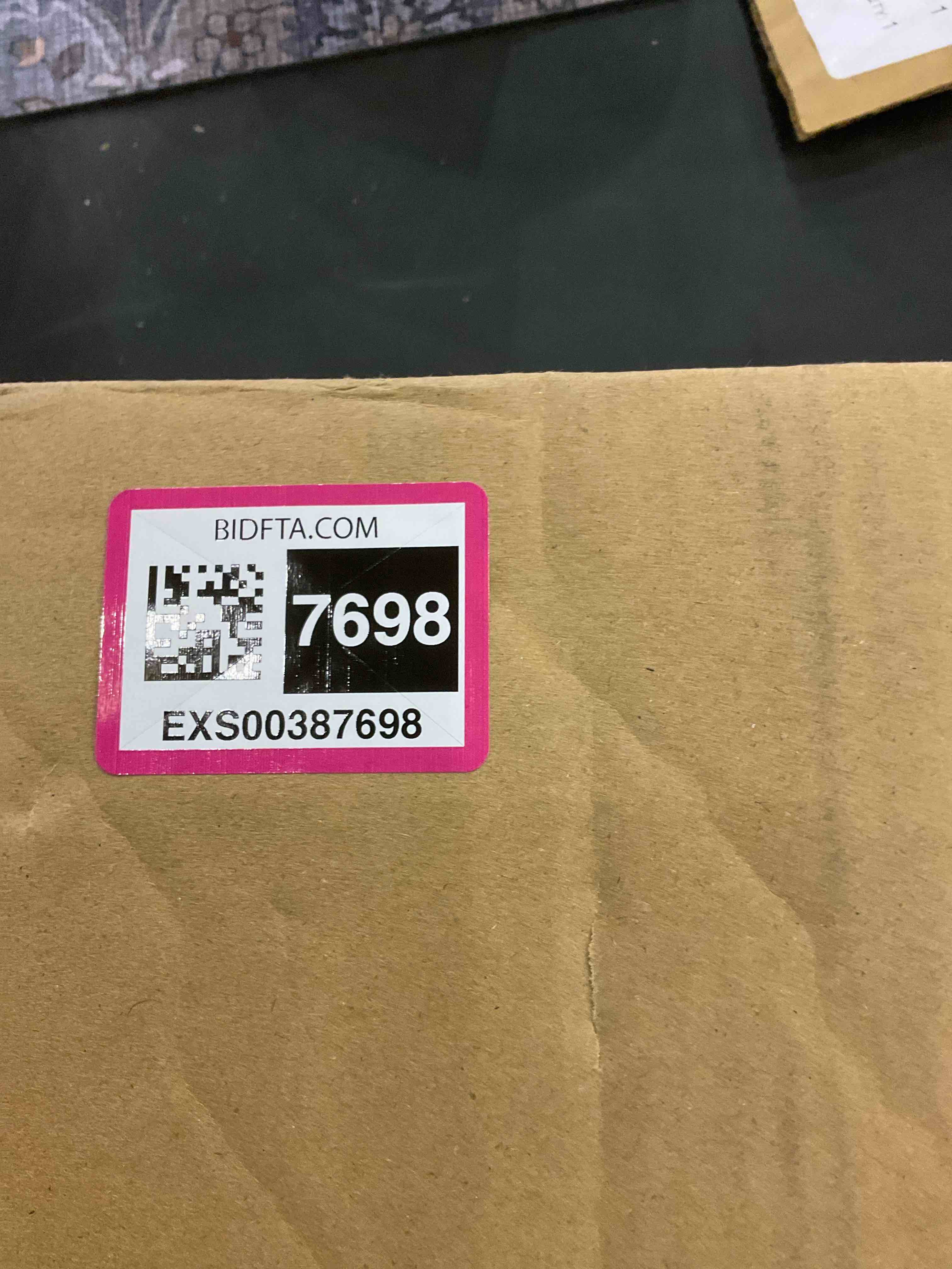 https://s3.amazonaws.com/lotting-images-prod/BargainHunt/EXS00387698_1715355109204.jpeg