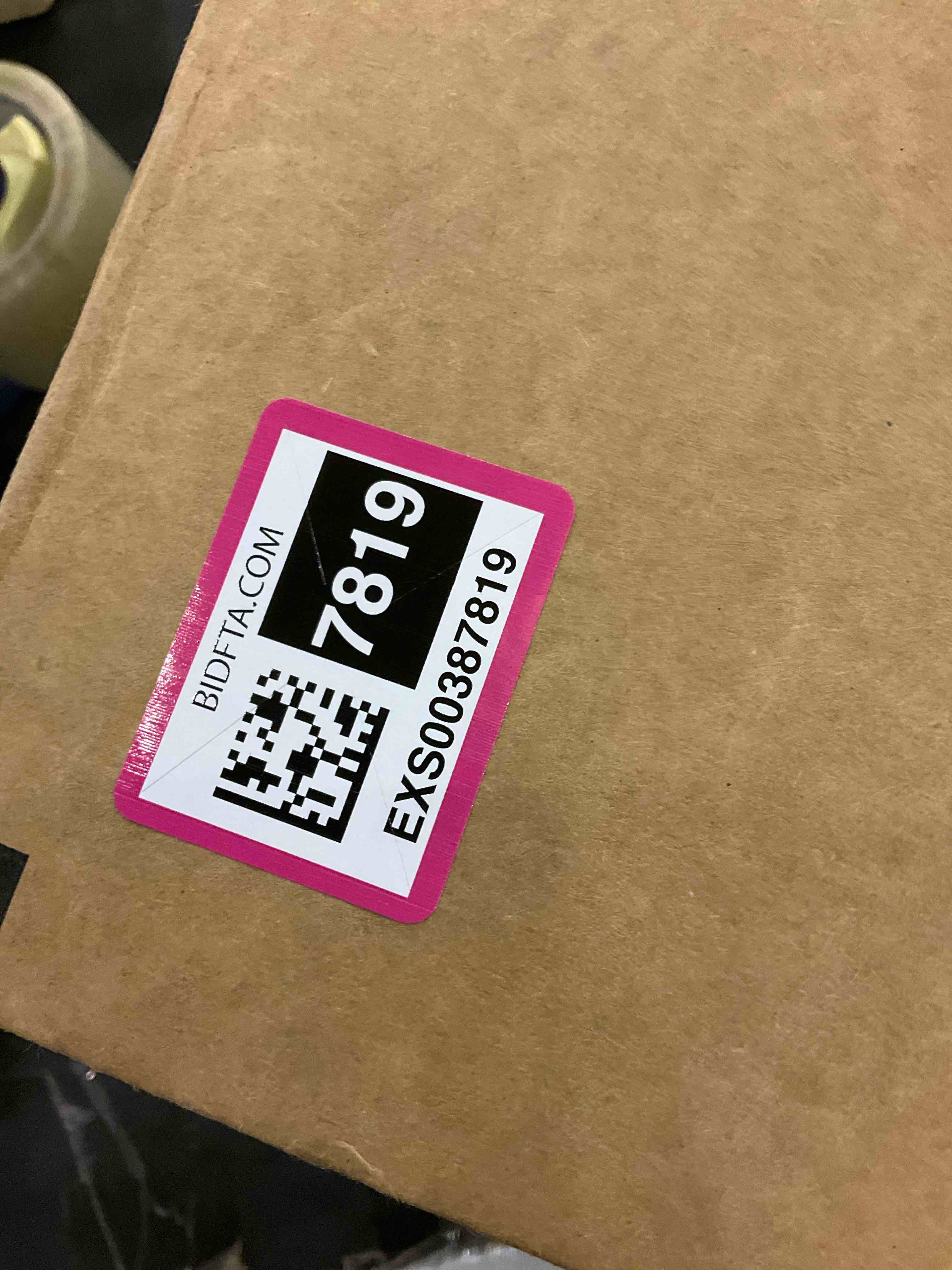 https://s3.amazonaws.com/lotting-images-prod/BargainHunt/EXS00387819_1715948542524.jpeg