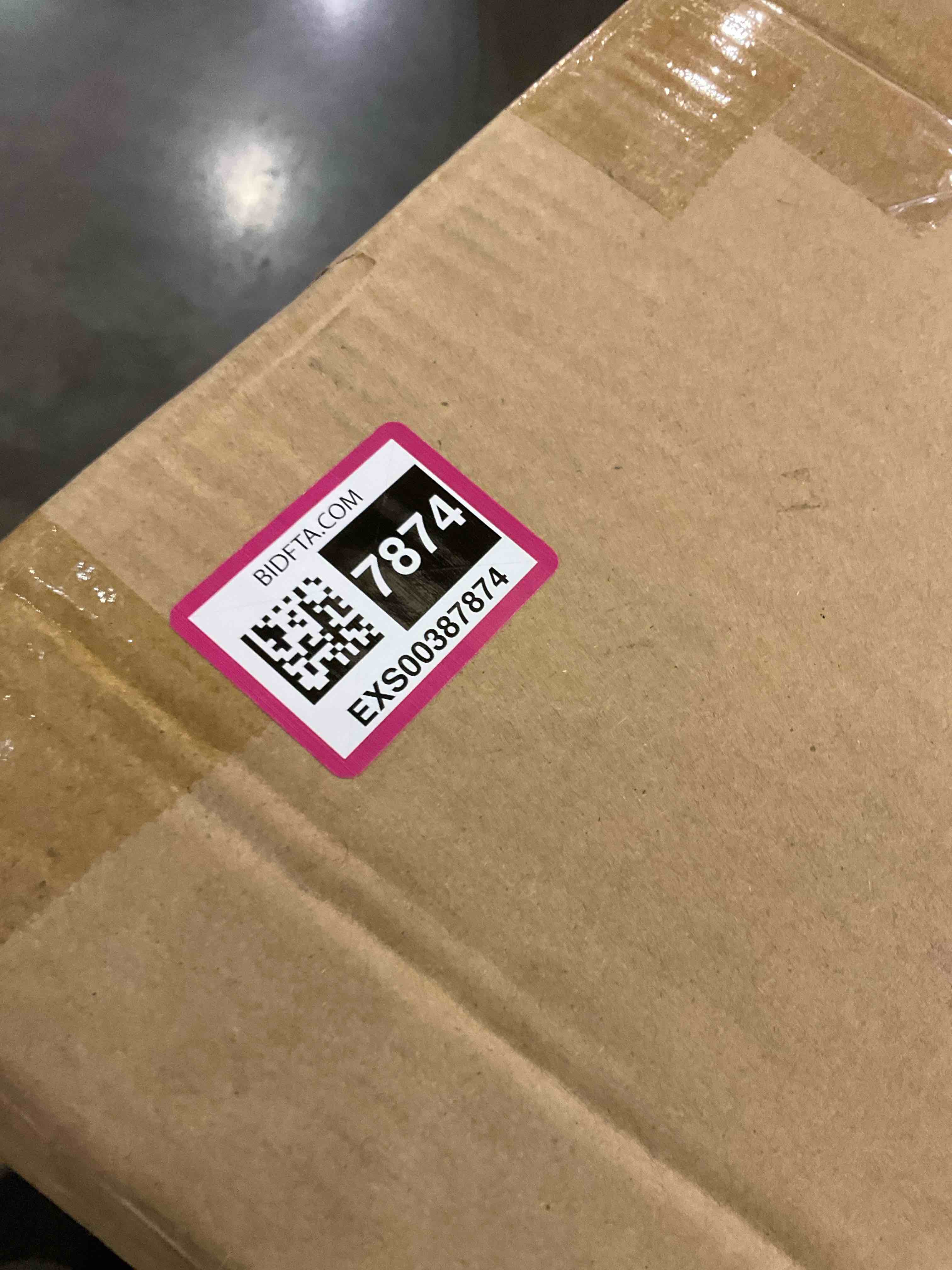 https://s3.amazonaws.com/lotting-images-prod/BargainHunt/EXS00387874_1715955821384.jpeg