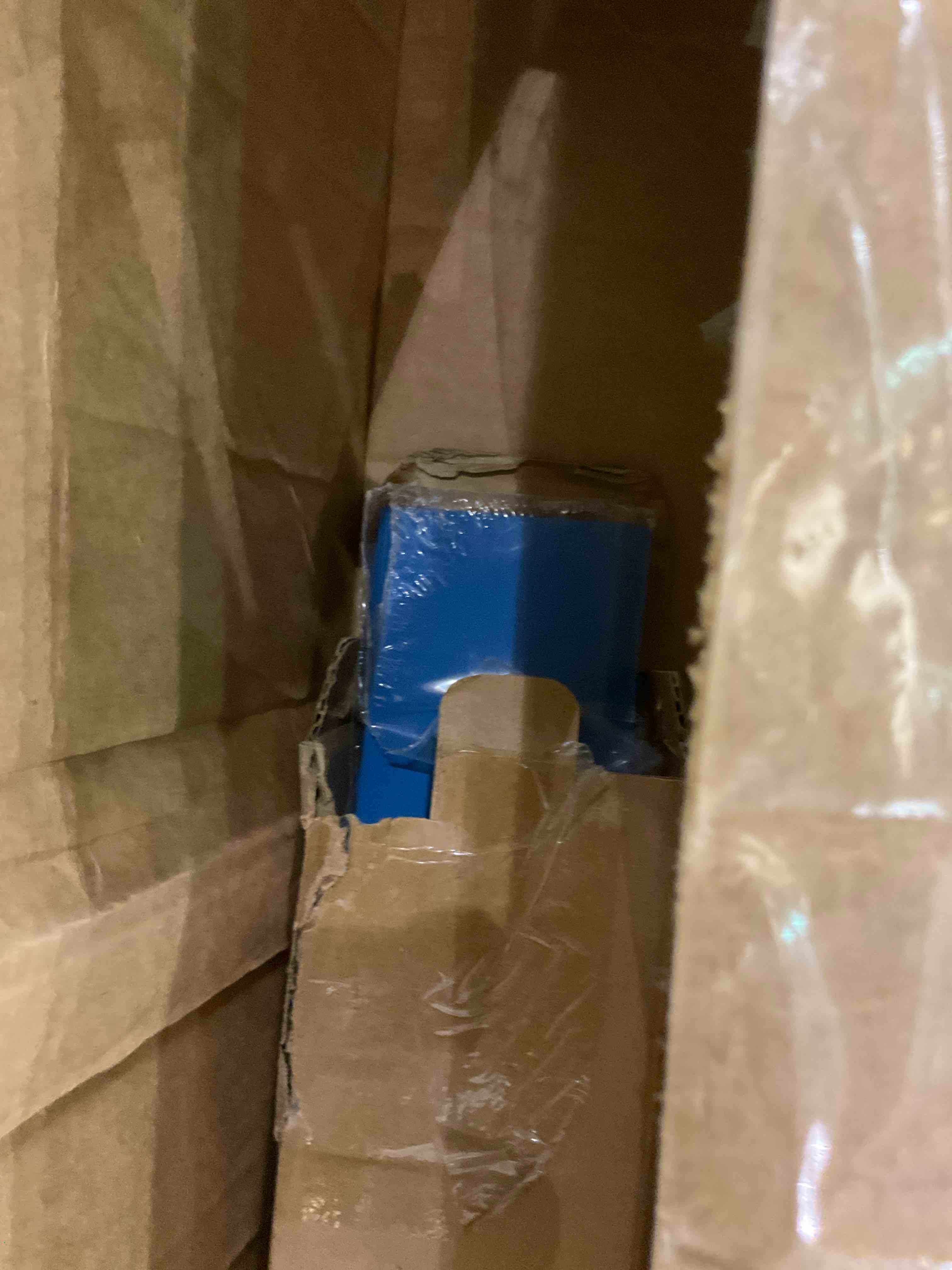 https://s3.amazonaws.com/lotting-images-prod/BargainHunt/EXS00387885_1715957781578.jpeg