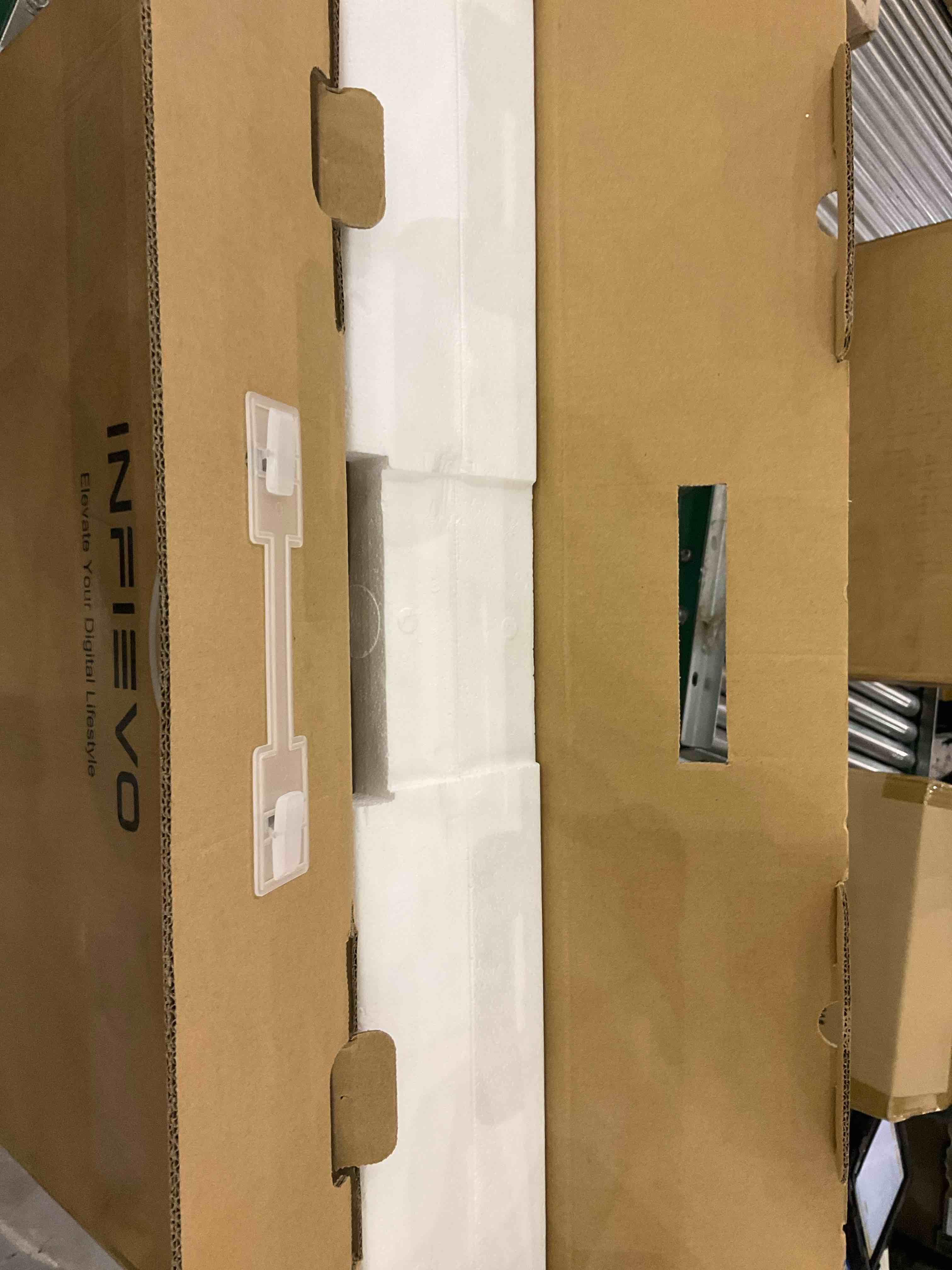 https://s3.amazonaws.com/lotting-images-prod/BargainHunt/EXS00388031_1715601129881.jpeg