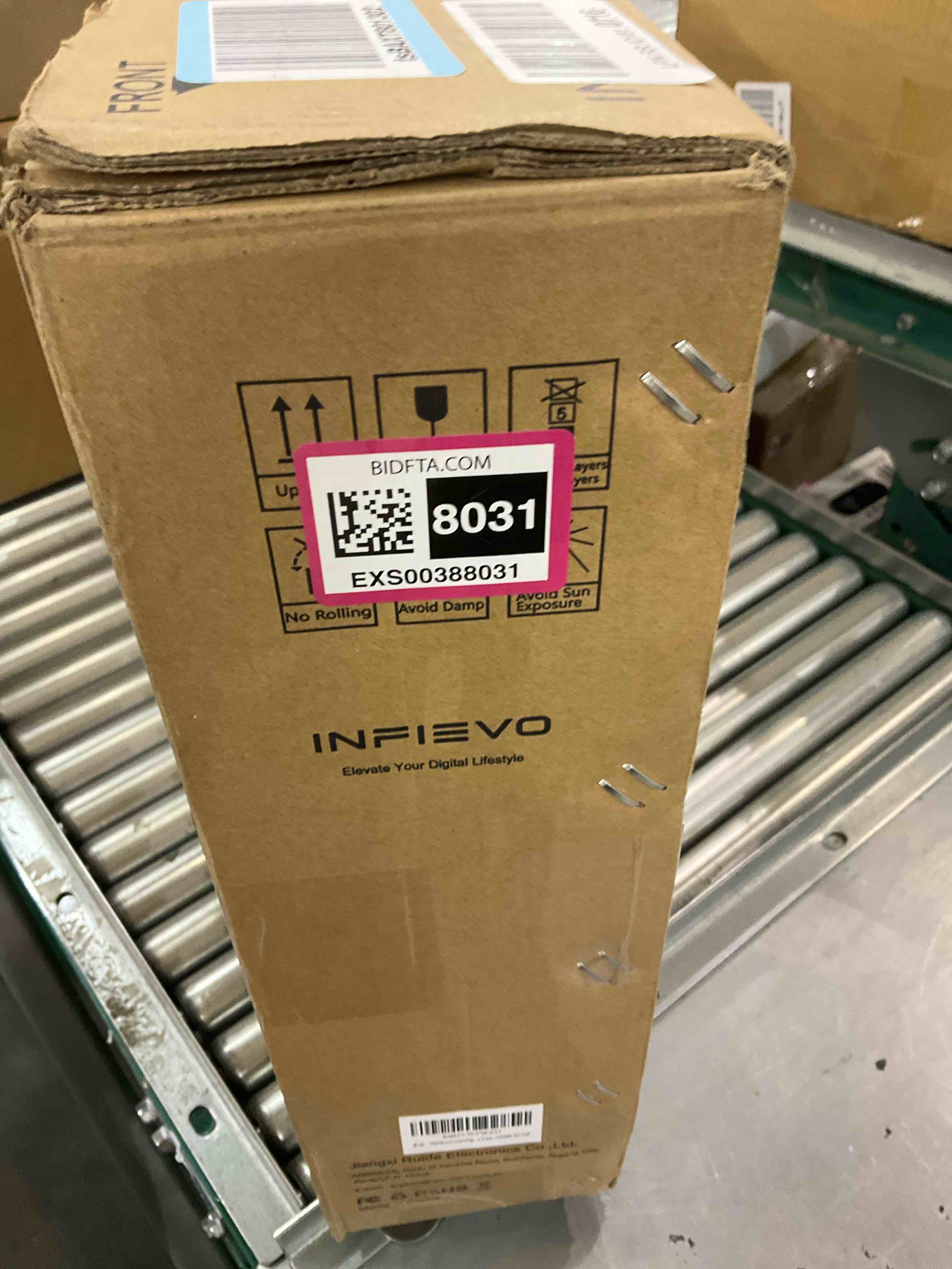 https://s3.amazonaws.com/lotting-images-prod/BargainHunt/EXS00388031_1715601150117.jpeg