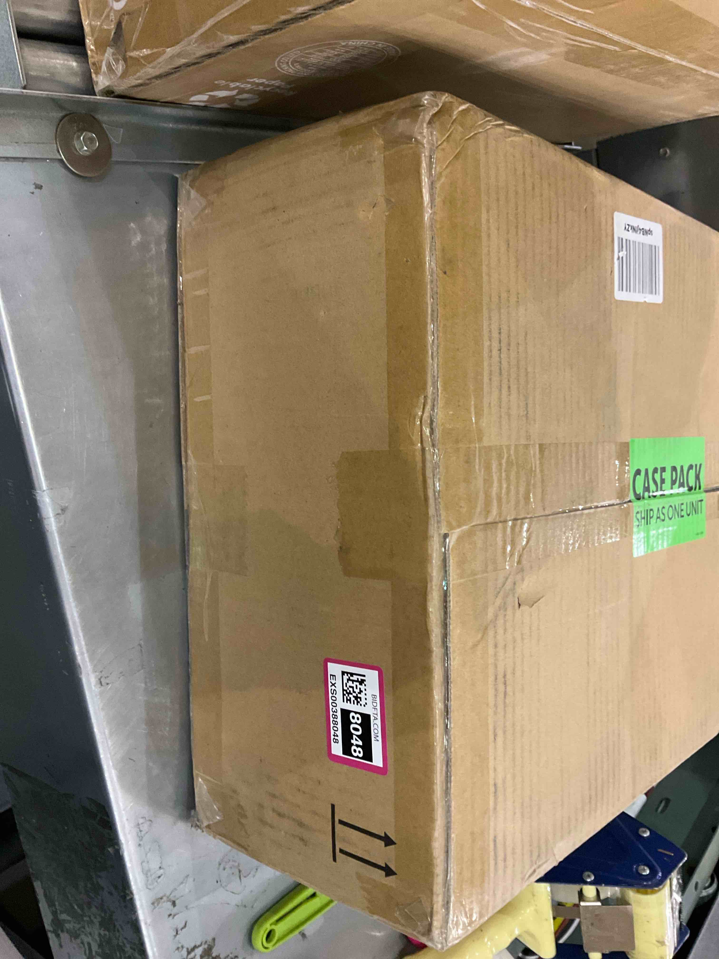 https://s3.amazonaws.com/lotting-images-prod/BargainHunt/EXS00388048_1715602420418.jpeg