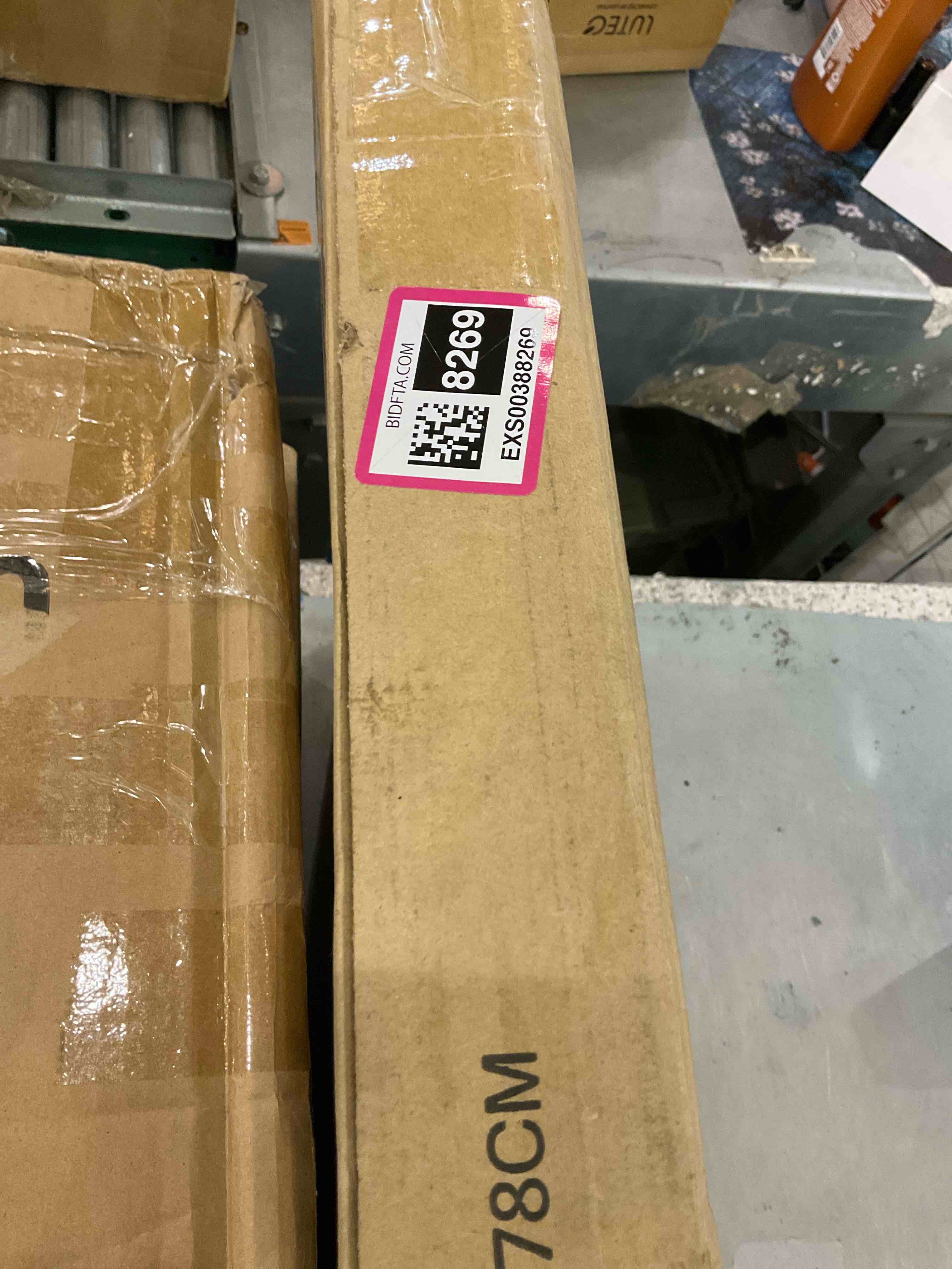 https://s3.amazonaws.com/lotting-images-prod/BargainHunt/EXS00388269_1715868044592.jpeg