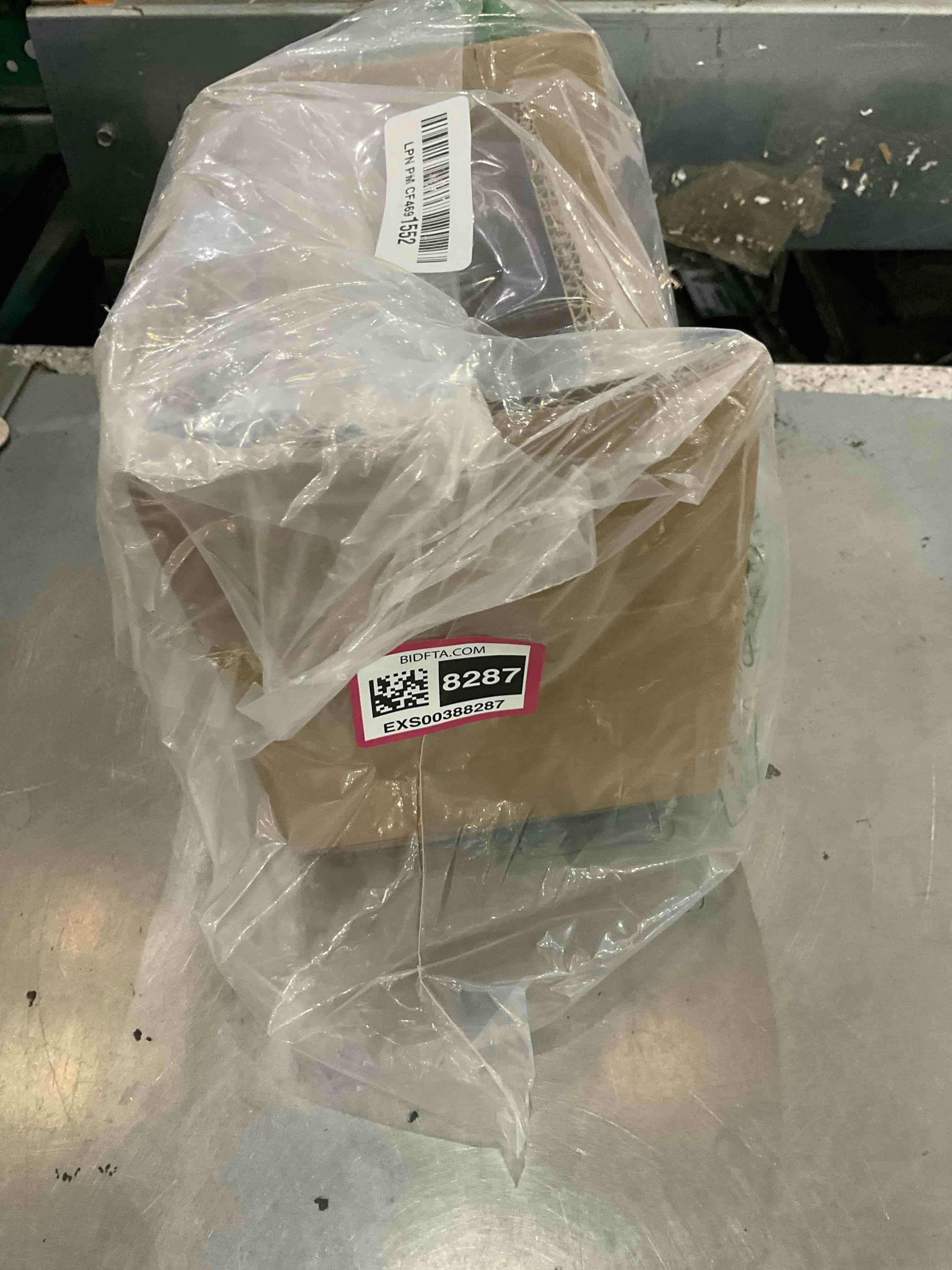 https://s3.amazonaws.com/lotting-images-prod/BargainHunt/EXS00388287_1715869926731.jpeg