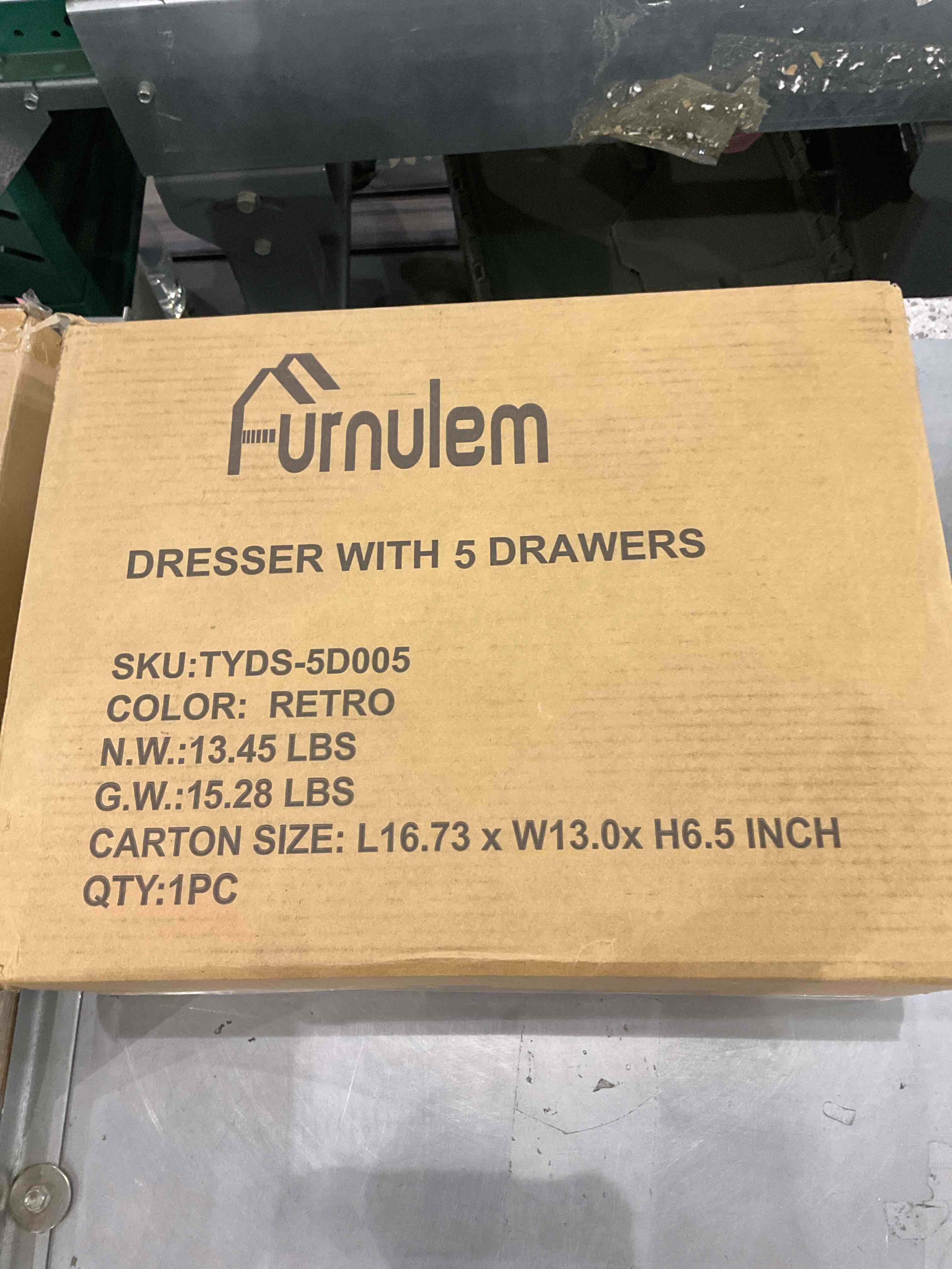 https://s3.amazonaws.com/lotting-images-prod/BargainHunt/EXS00388423_1715944657597.jpeg