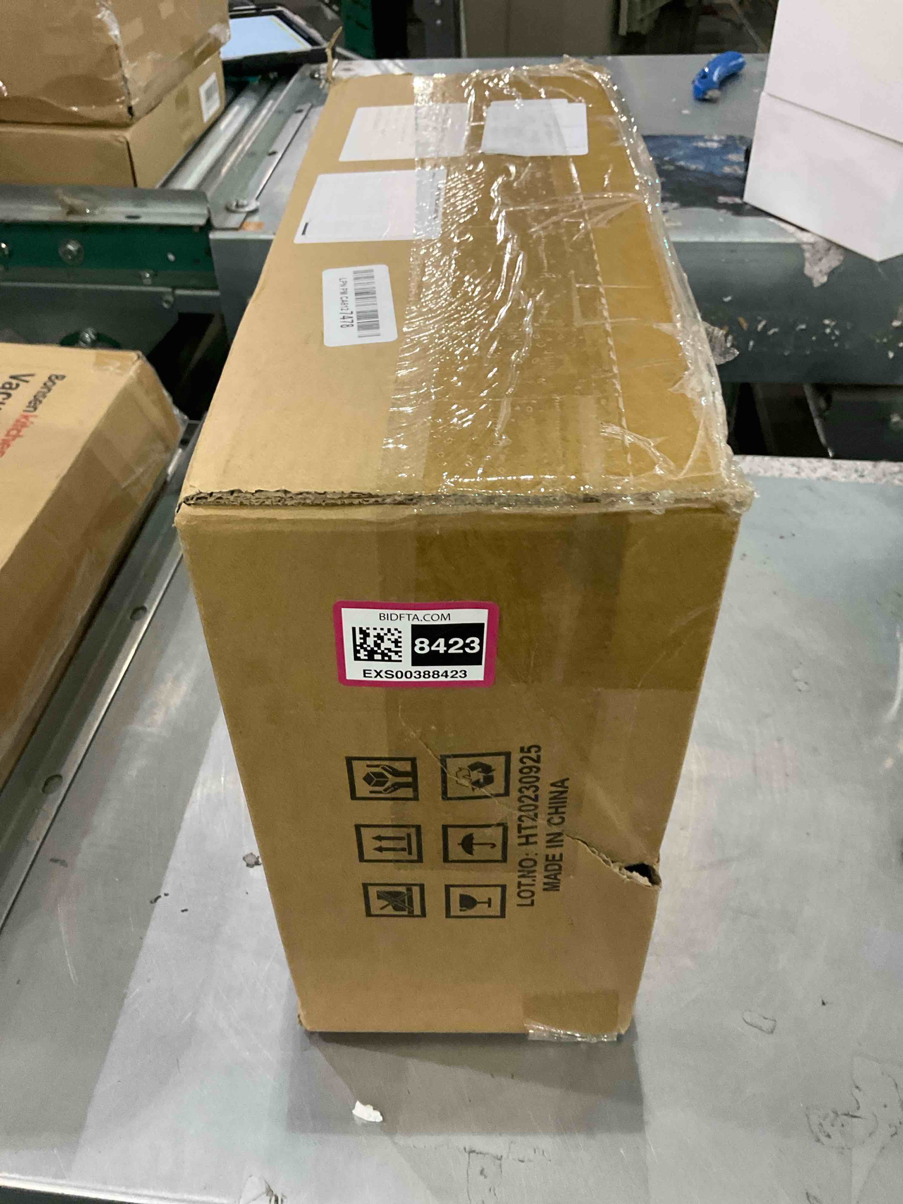 https://s3.amazonaws.com/lotting-images-prod/BargainHunt/EXS00388423_1715944699847.jpeg