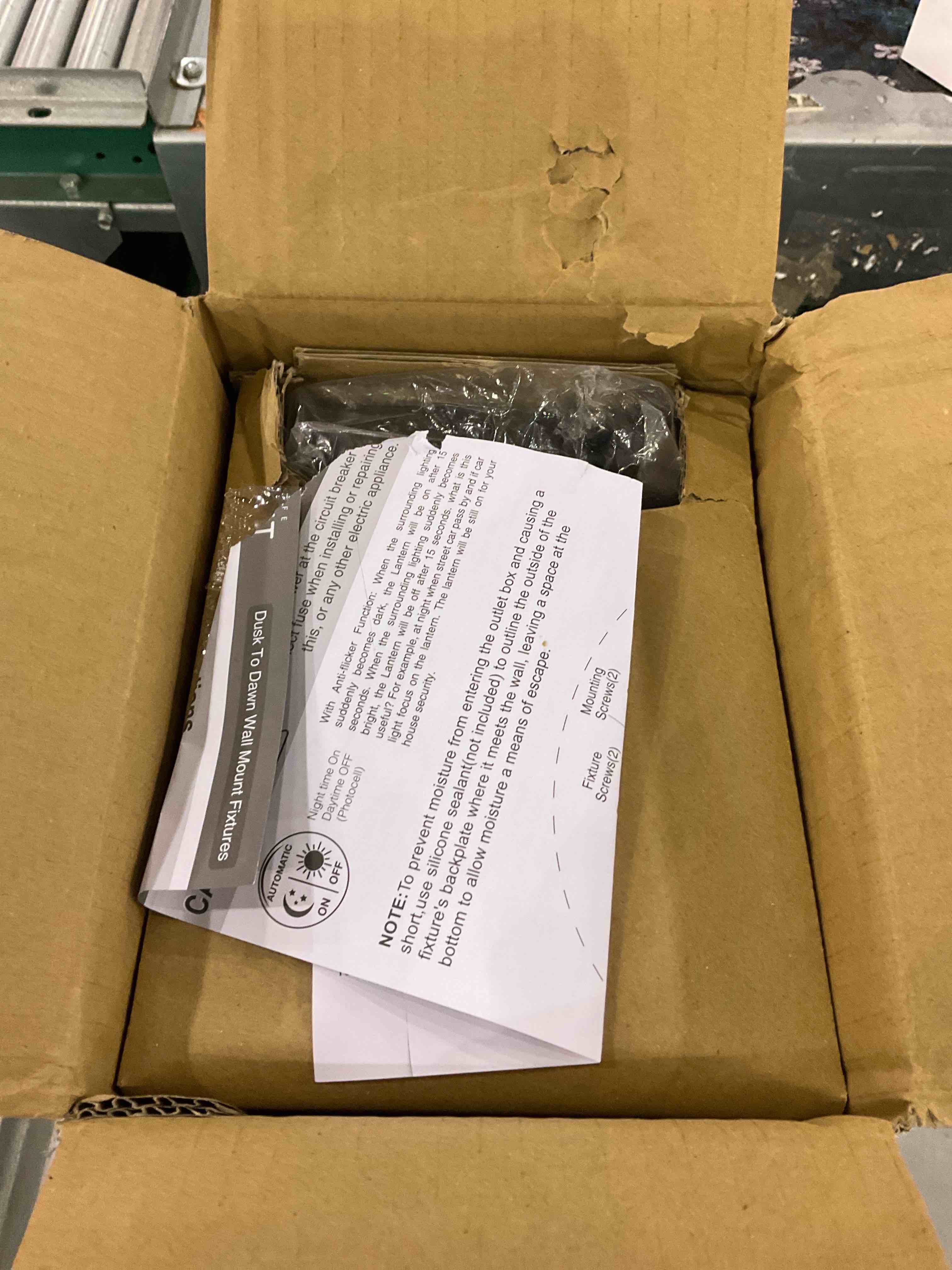 https://s3.amazonaws.com/lotting-images-prod/BargainHunt/EXS00388497_1715958397213.jpeg