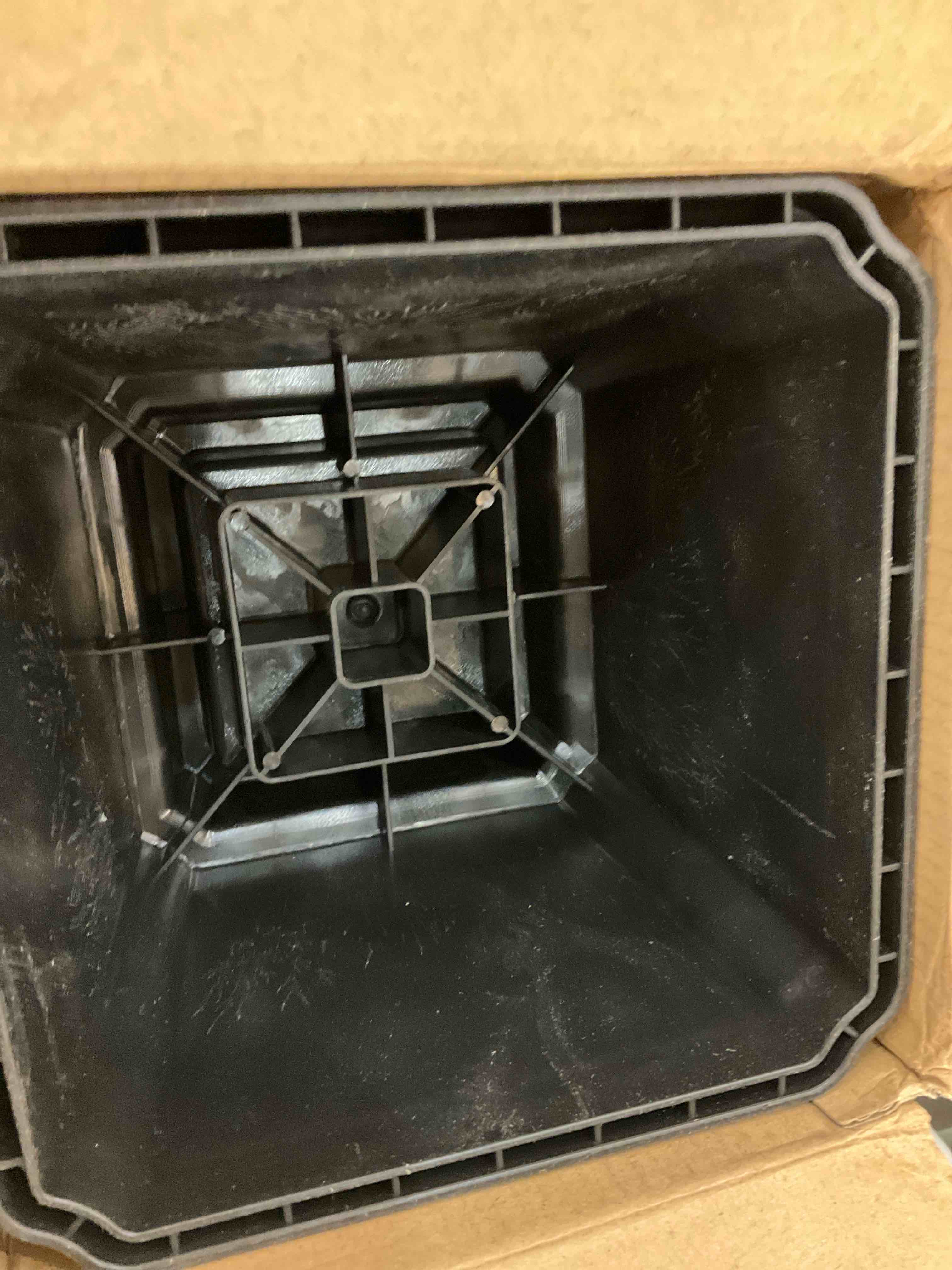 https://s3.amazonaws.com/lotting-images-prod/BargainHunt/EXS00388563_1715367154726.jpeg