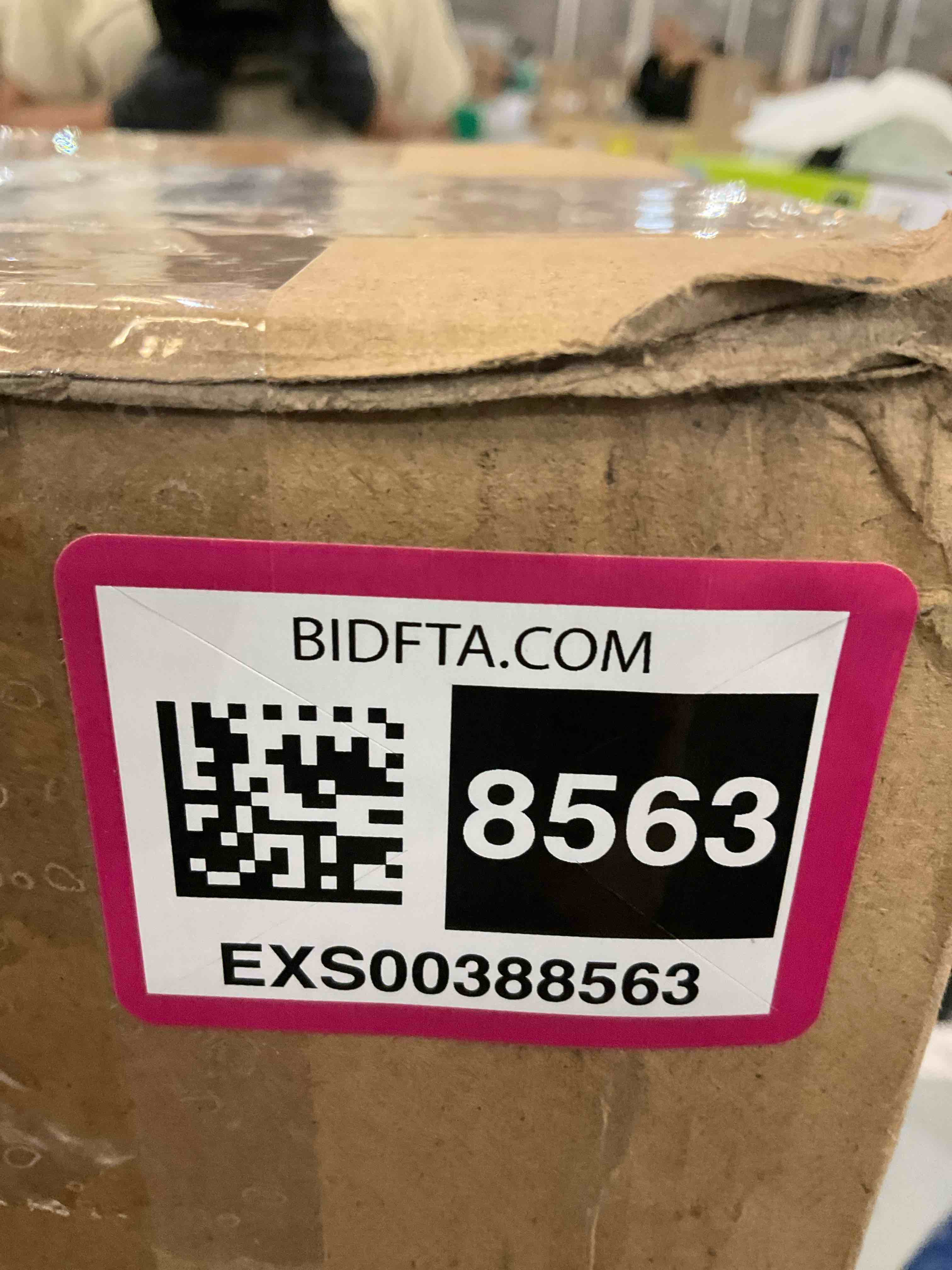 https://s3.amazonaws.com/lotting-images-prod/BargainHunt/EXS00388563_1715367189764.jpeg