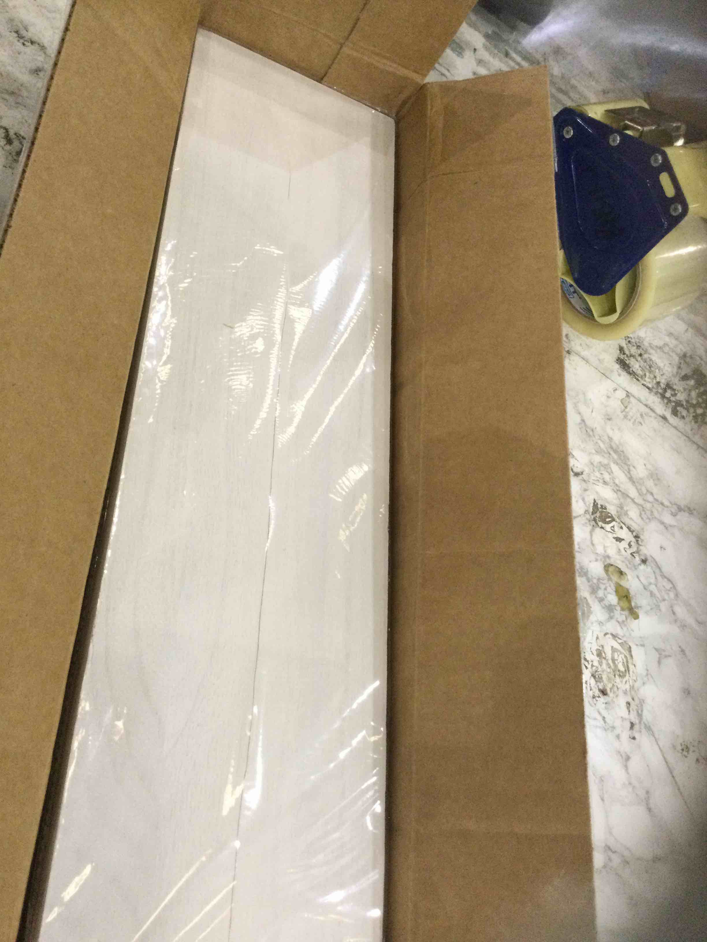 https://s3.amazonaws.com/lotting-images-prod/BargainHunt/EXS00388579_1715612978185.jpeg