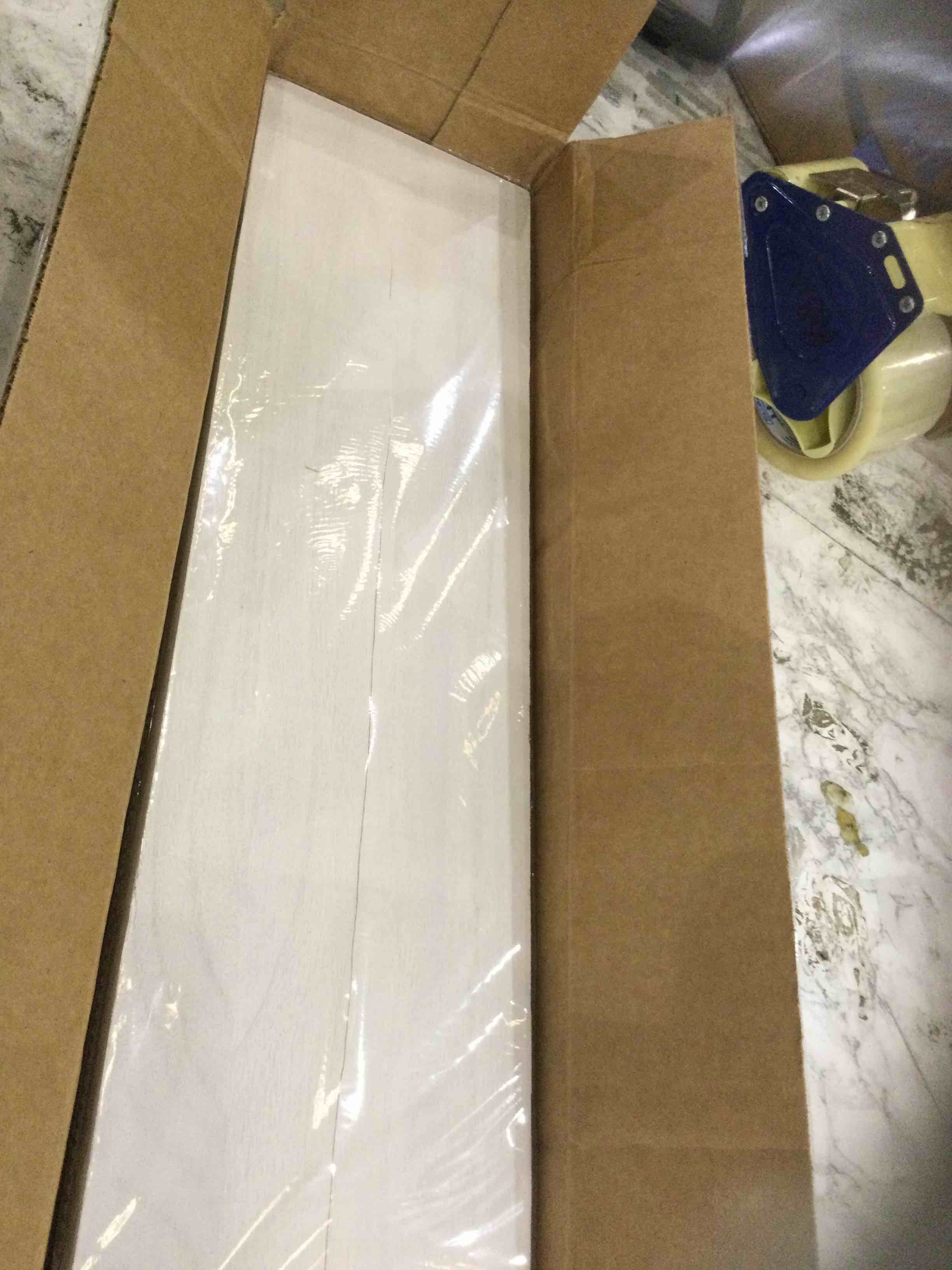 https://s3.amazonaws.com/lotting-images-prod/BargainHunt/EXS00388579_1715612980719.jpeg