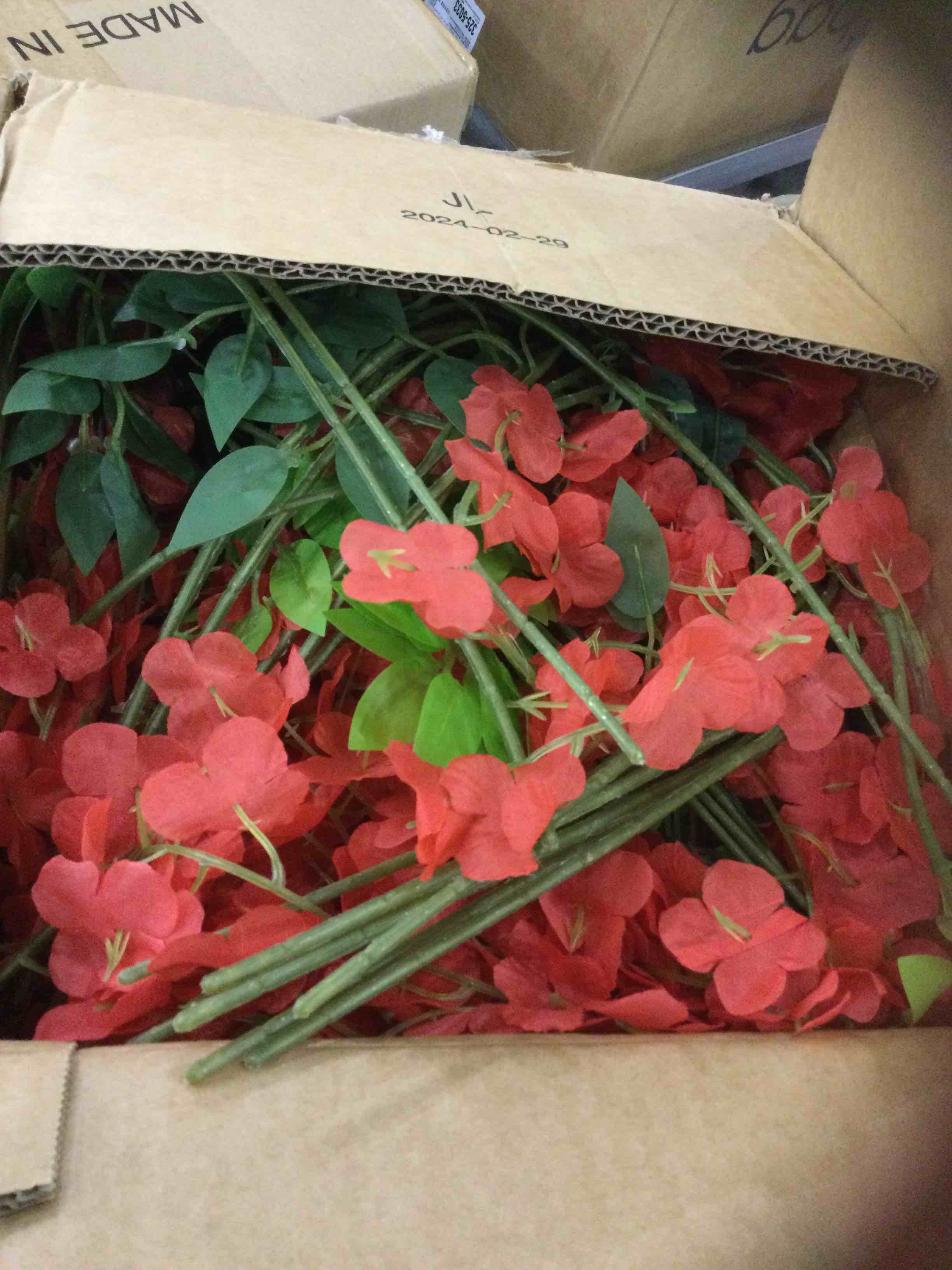 https://s3.amazonaws.com/lotting-images-prod/BargainHunt/EXS00388628_1715625782003.jpeg