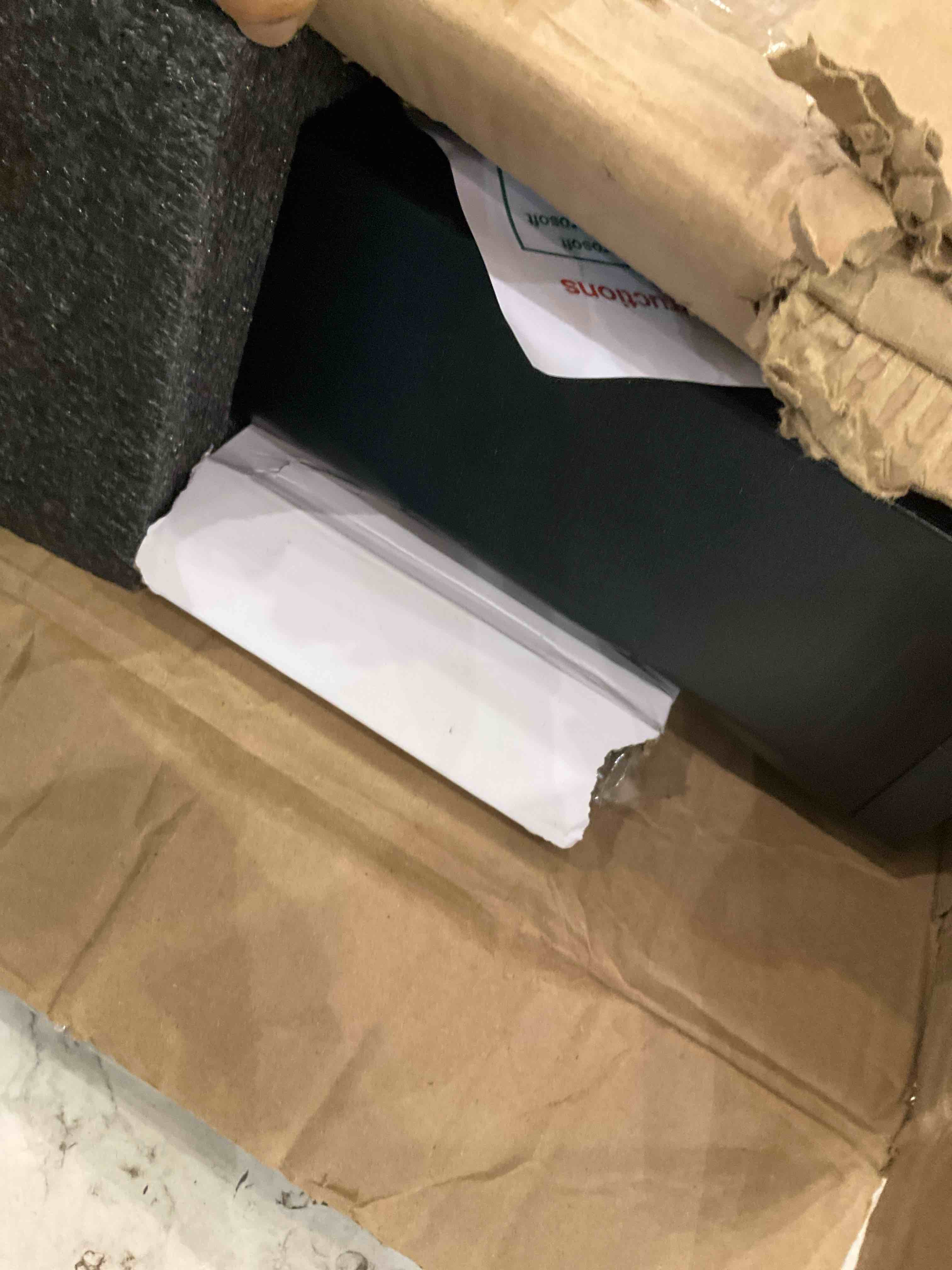 https://s3.amazonaws.com/lotting-images-prod/BargainHunt/EXS00388679_1715794363362.jpeg