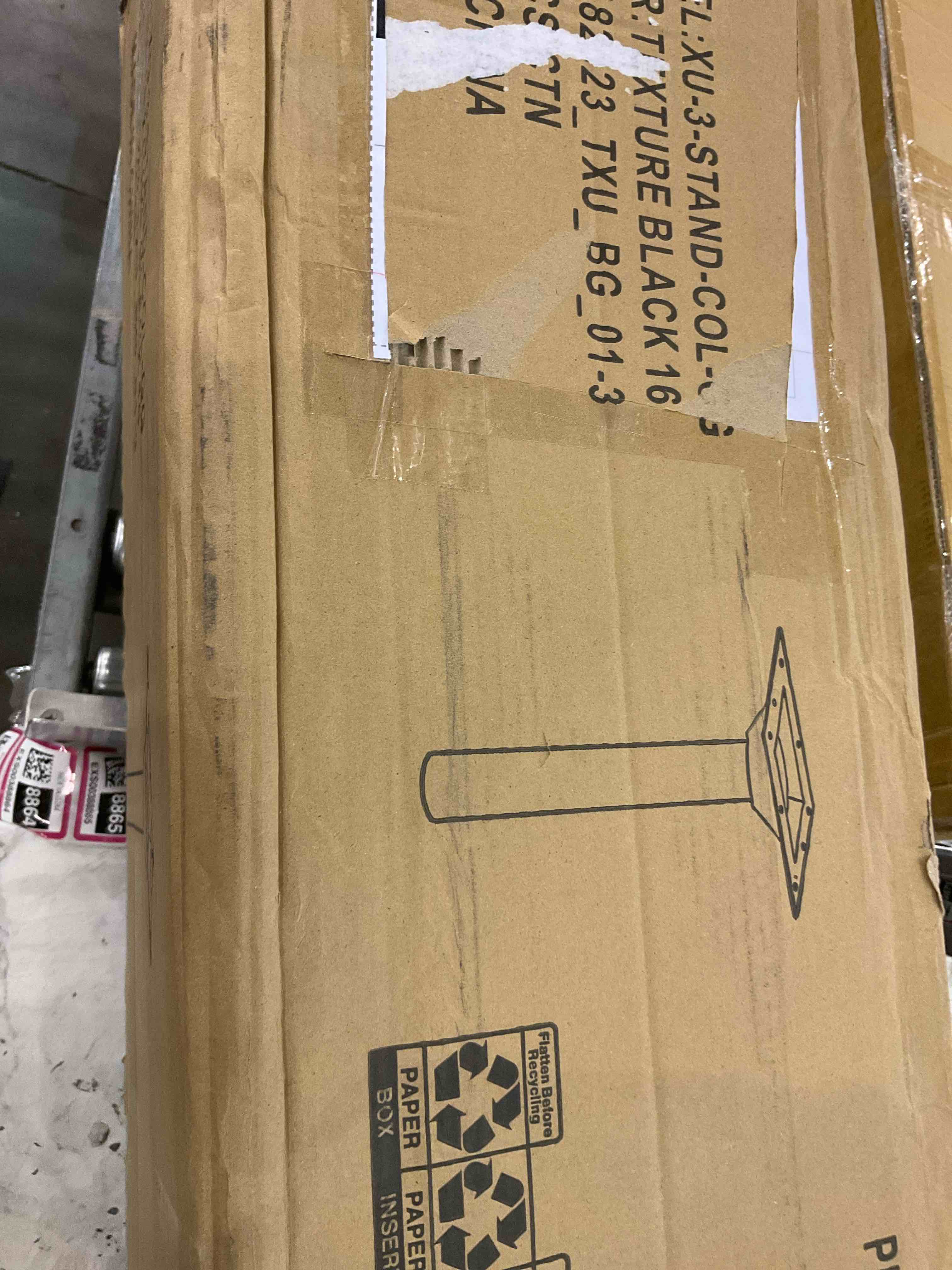 https://s3.amazonaws.com/lotting-images-prod/BargainHunt/EXS00388853_1716377569813.jpeg