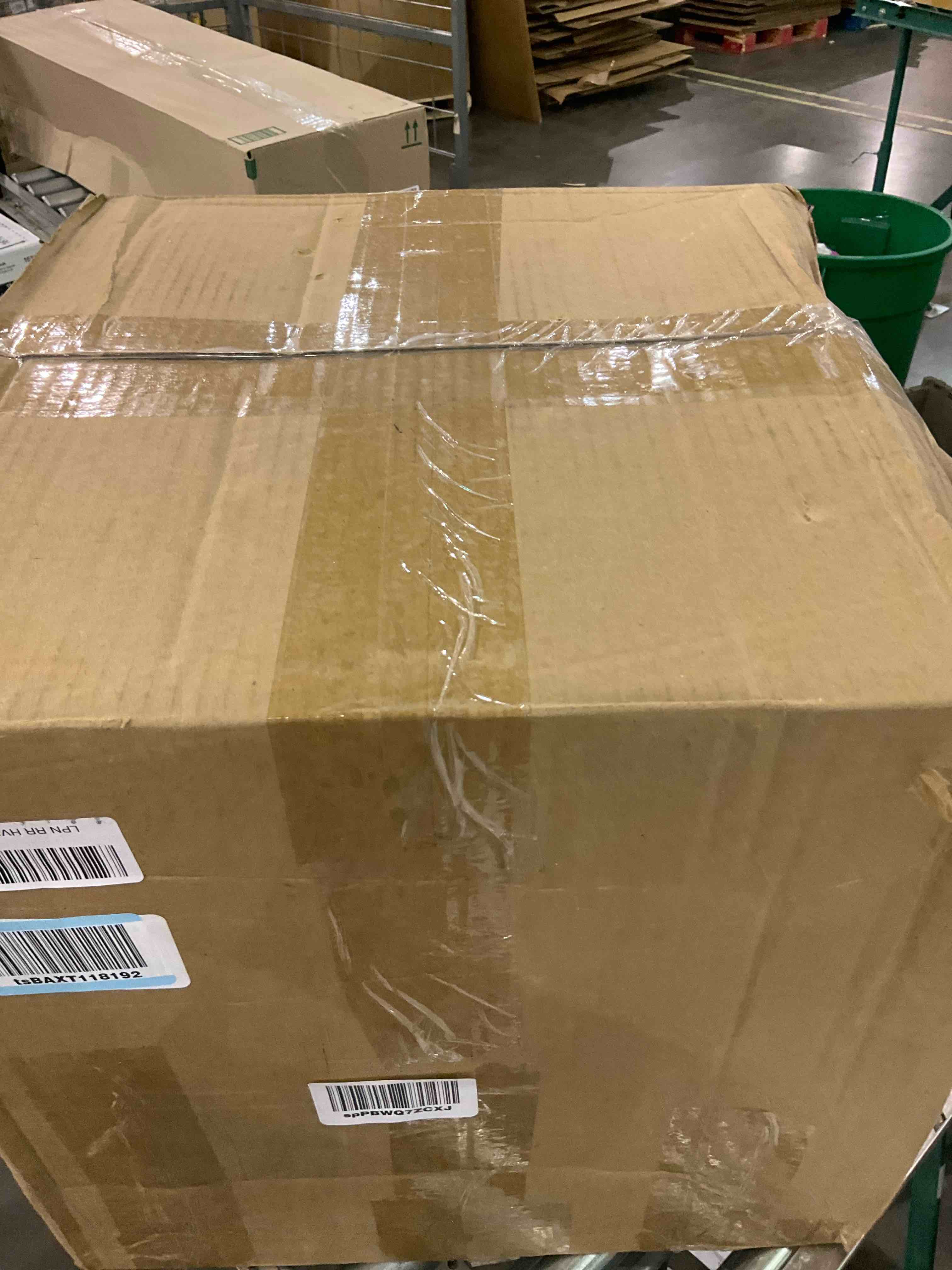 https://s3.amazonaws.com/lotting-images-prod/BargainHunt/EXS00388854_1716377650082.jpeg