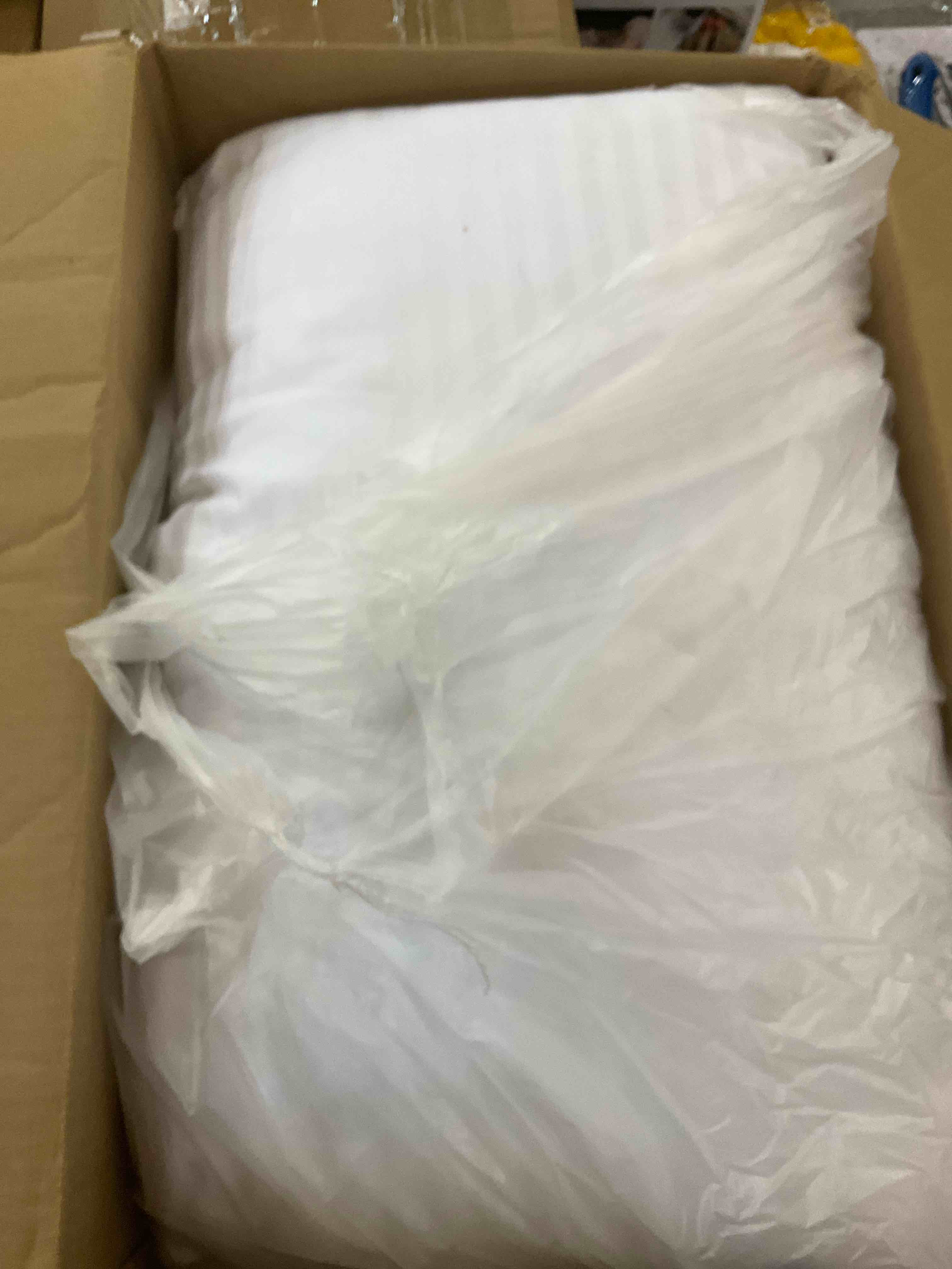 https://s3.amazonaws.com/lotting-images-prod/BargainHunt/EXS00440102_1710255367797.jpeg