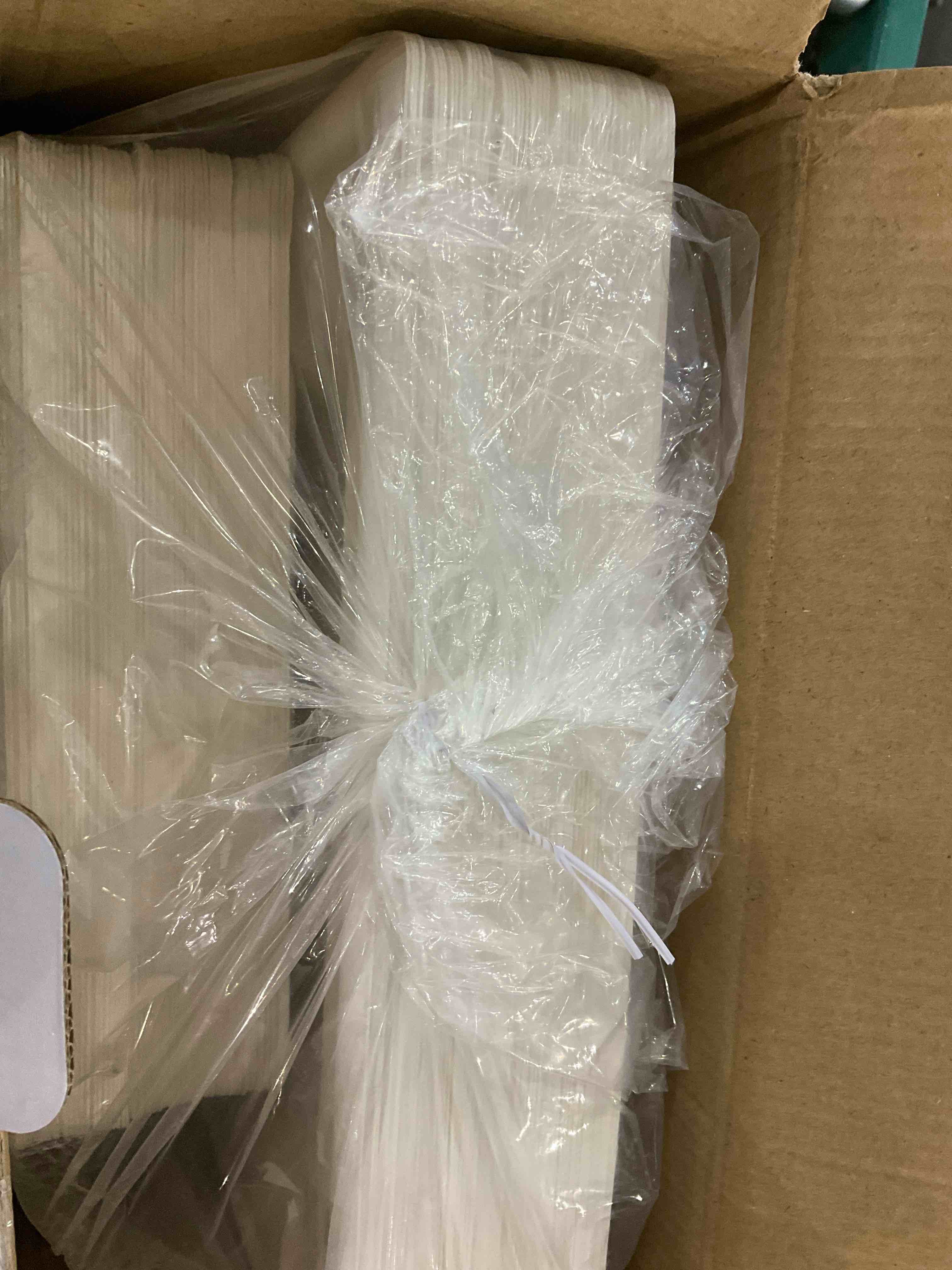 https://s3.amazonaws.com/lotting-images-prod/BargainHunt/EXS00440779_1710850054826.jpeg