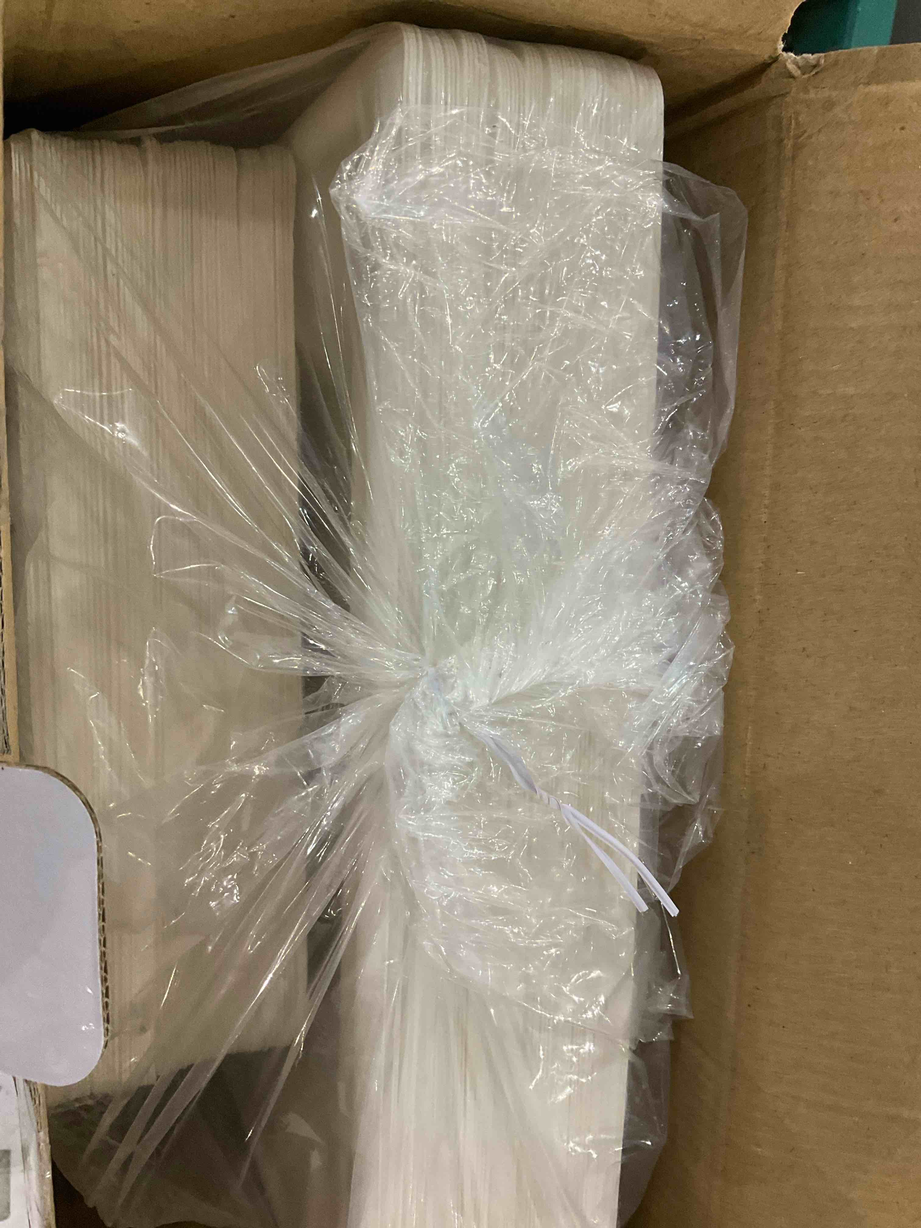 https://s3.amazonaws.com/lotting-images-prod/BargainHunt/EXS00440779_1710850056182.jpeg