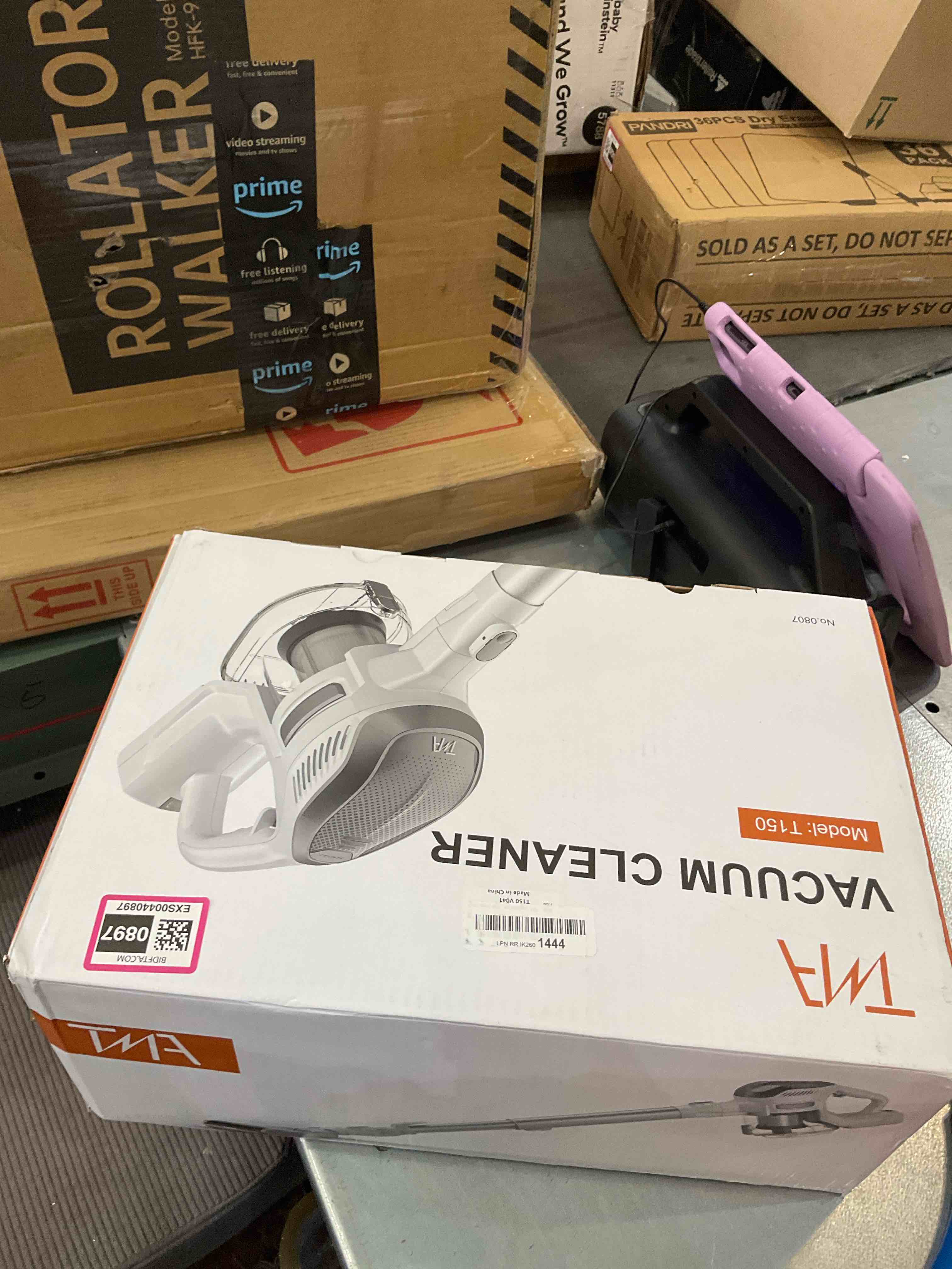 https://s3.amazonaws.com/lotting-images-prod/BargainHunt/EXS00440897_1710960531761.jpeg