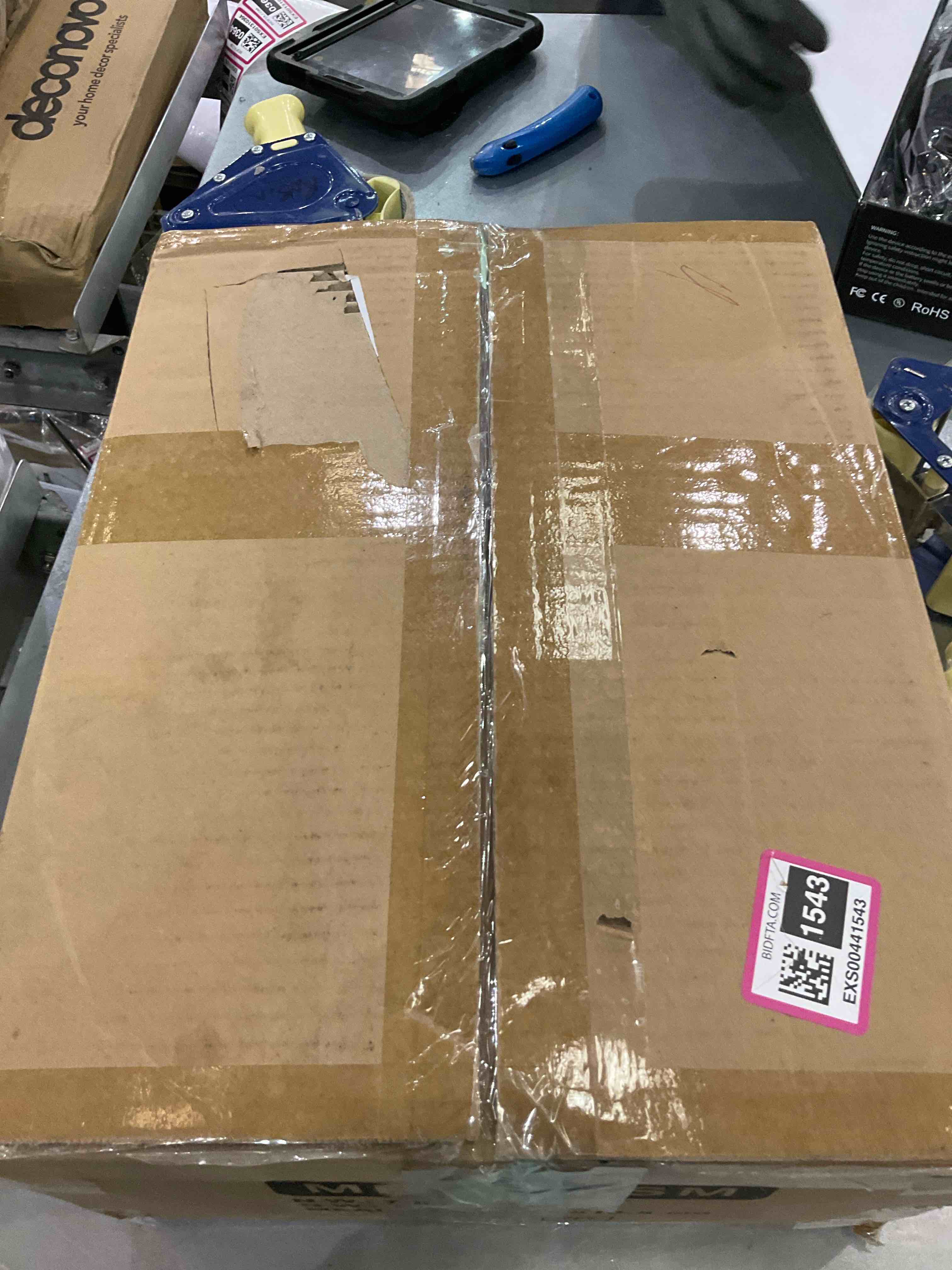 https://s3.amazonaws.com/lotting-images-prod/BargainHunt/EXS00441543_1710515177608.jpeg