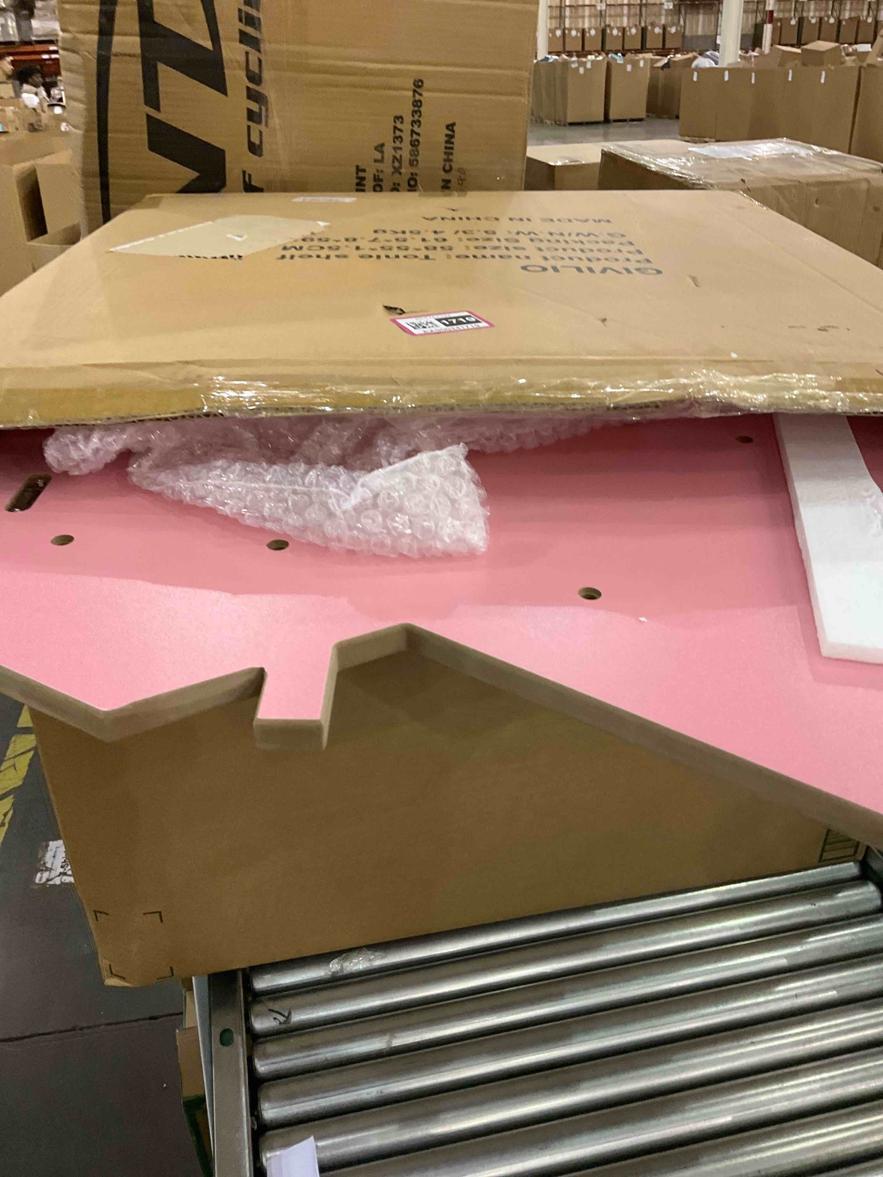 https://s3.amazonaws.com/lotting-images-prod/BargainHunt/EXS00441719_1712065498600.jpeg