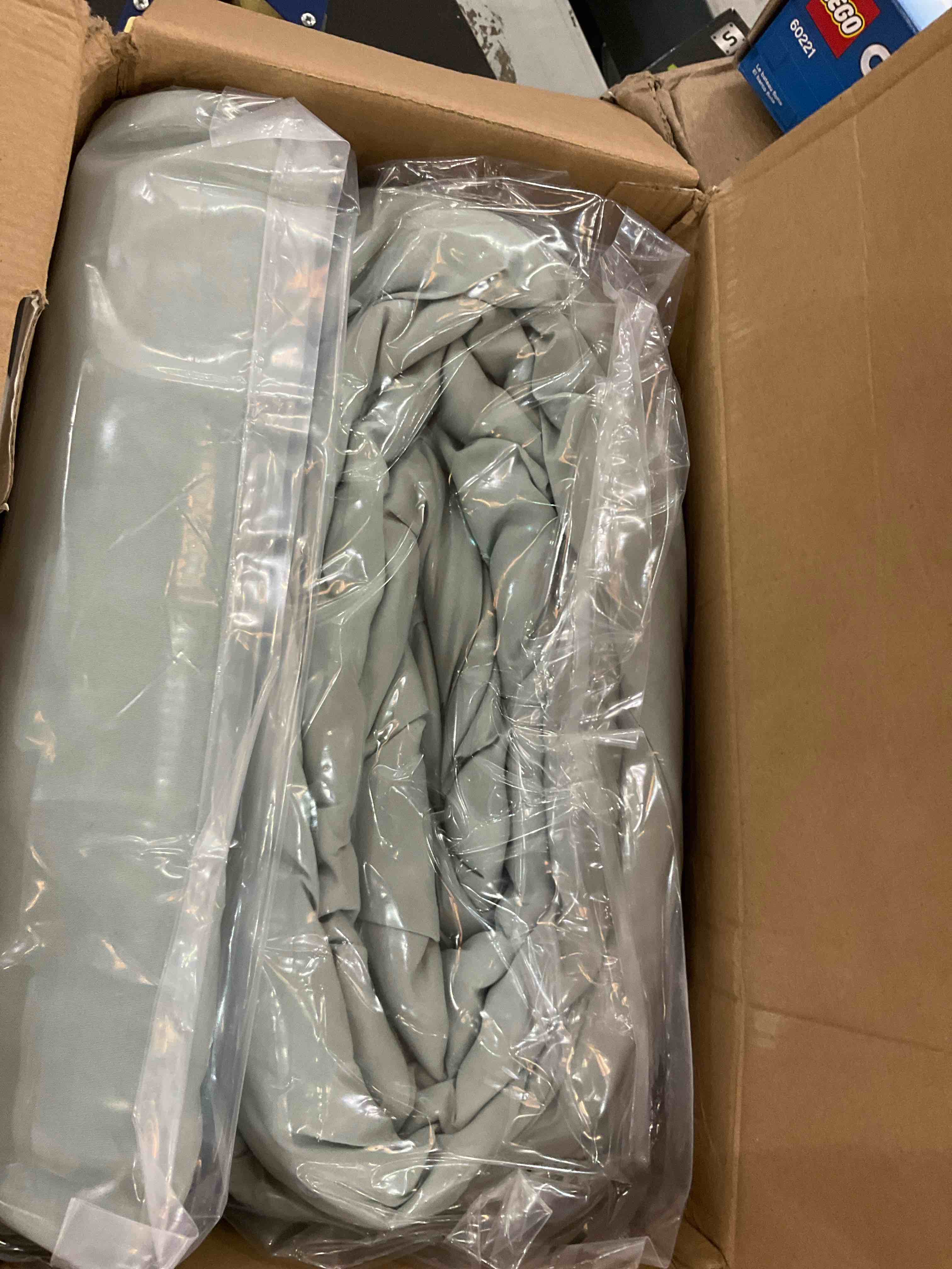 https://s3.amazonaws.com/lotting-images-prod/BargainHunt/EXS00441930_1713899151230.jpeg