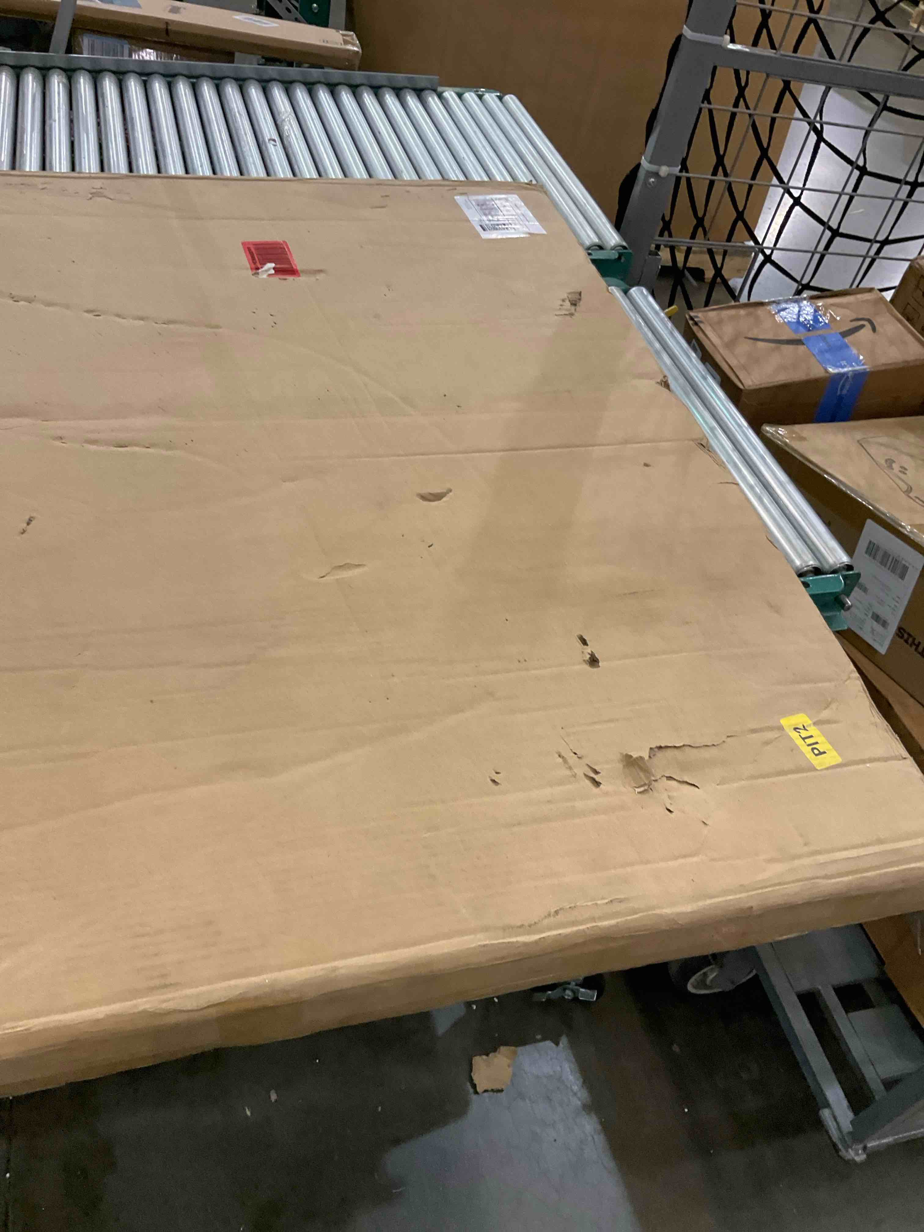 https://s3.amazonaws.com/lotting-images-prod/BargainHunt/EXS00442186_1716300162005.jpeg