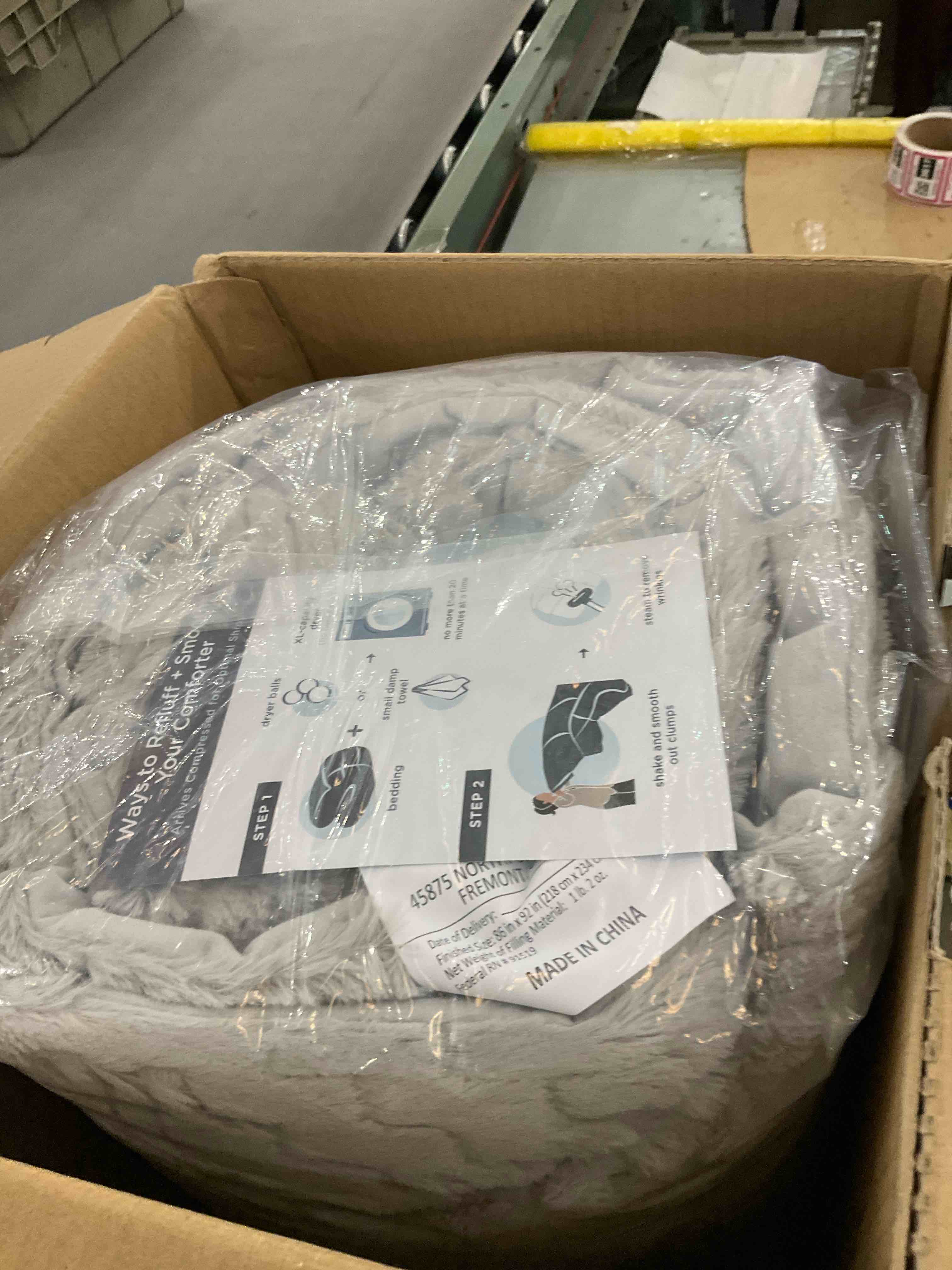 https://s3.amazonaws.com/lotting-images-prod/BargainHunt/EXS00442209_1716303712809.jpeg