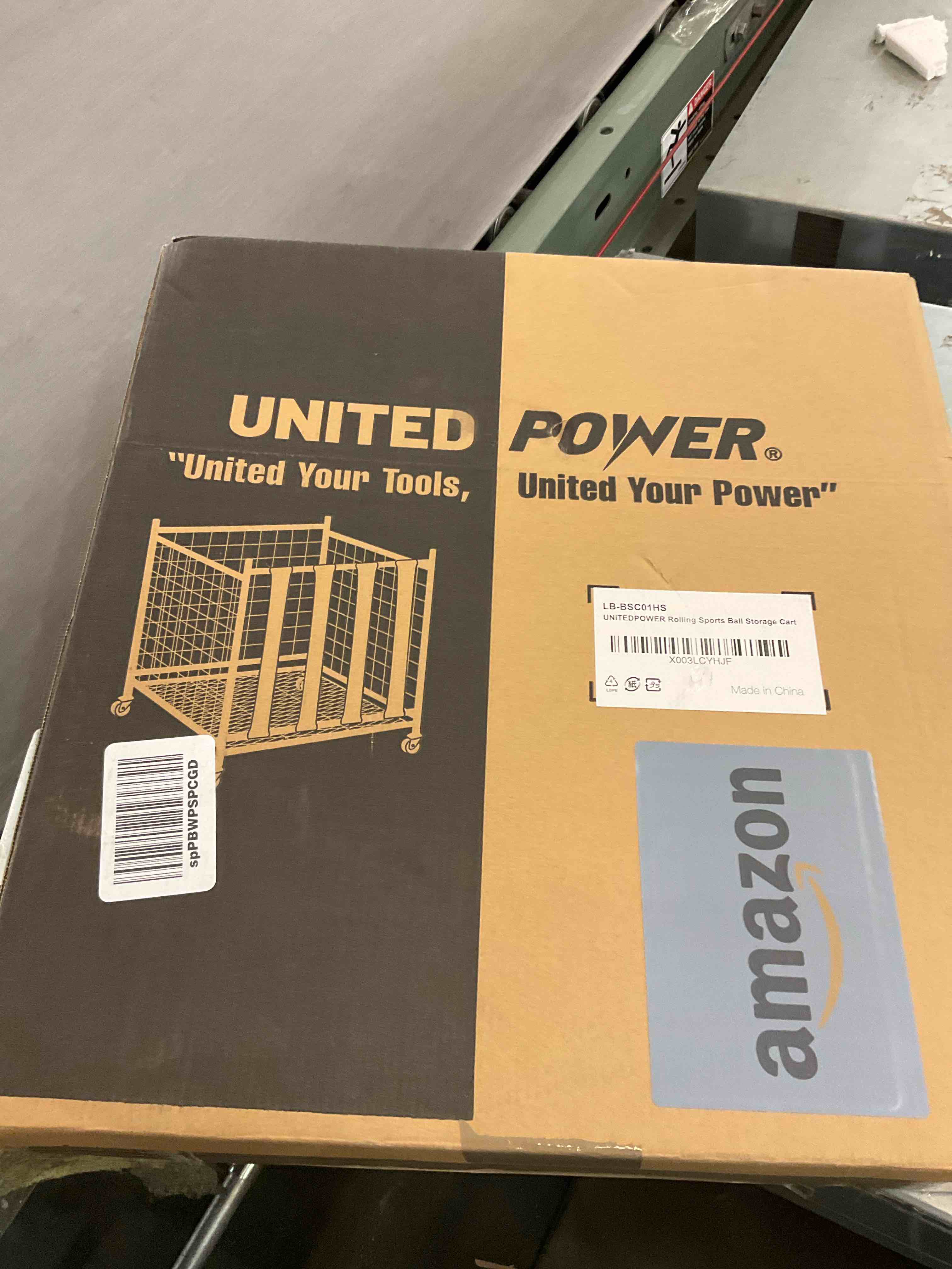 https://s3.amazonaws.com/lotting-images-prod/BargainHunt/EXS00442234_1716306912659.jpeg