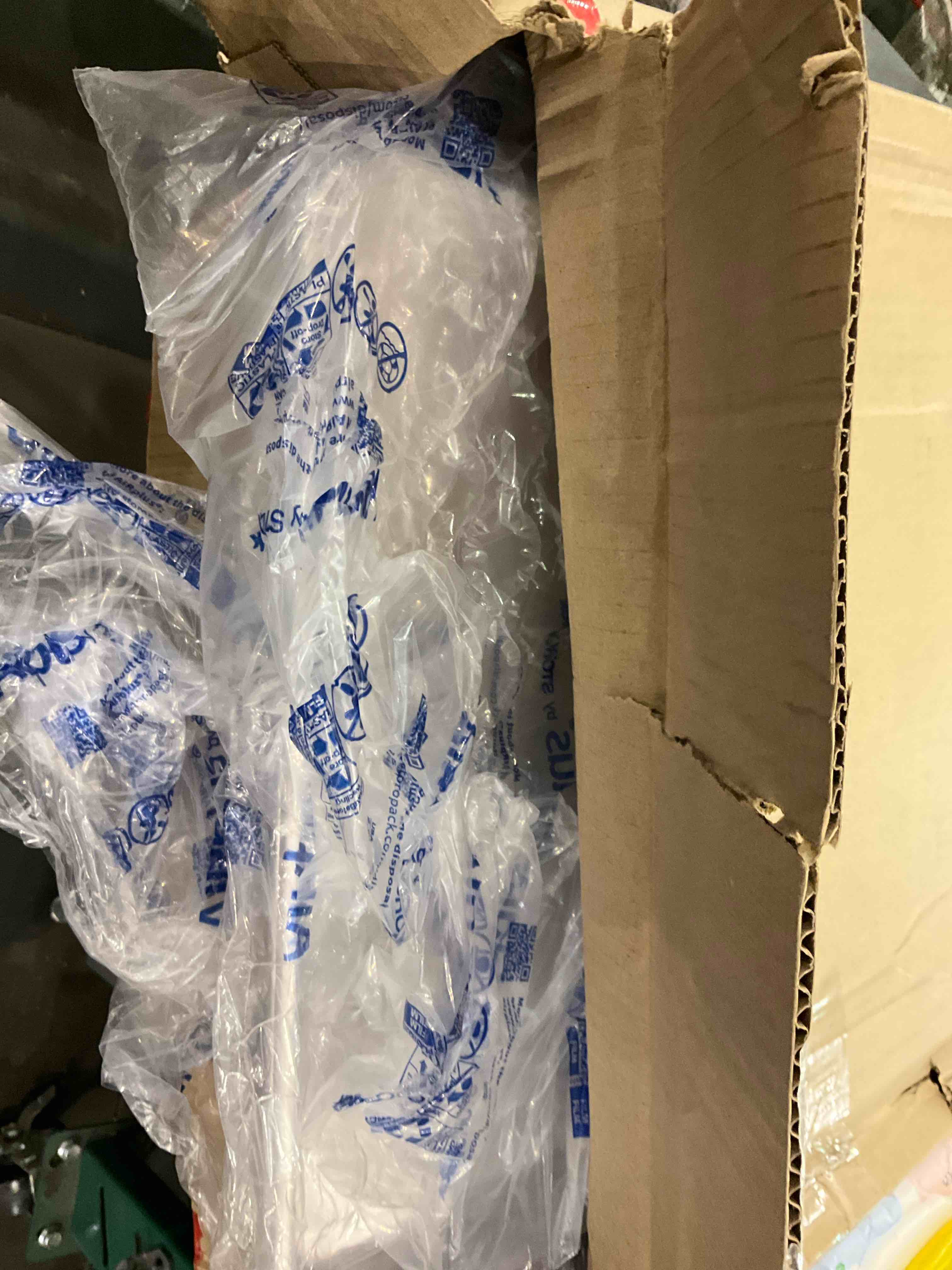 https://s3.amazonaws.com/lotting-images-prod/BargainHunt/EXS00442275_1716377654194.jpeg