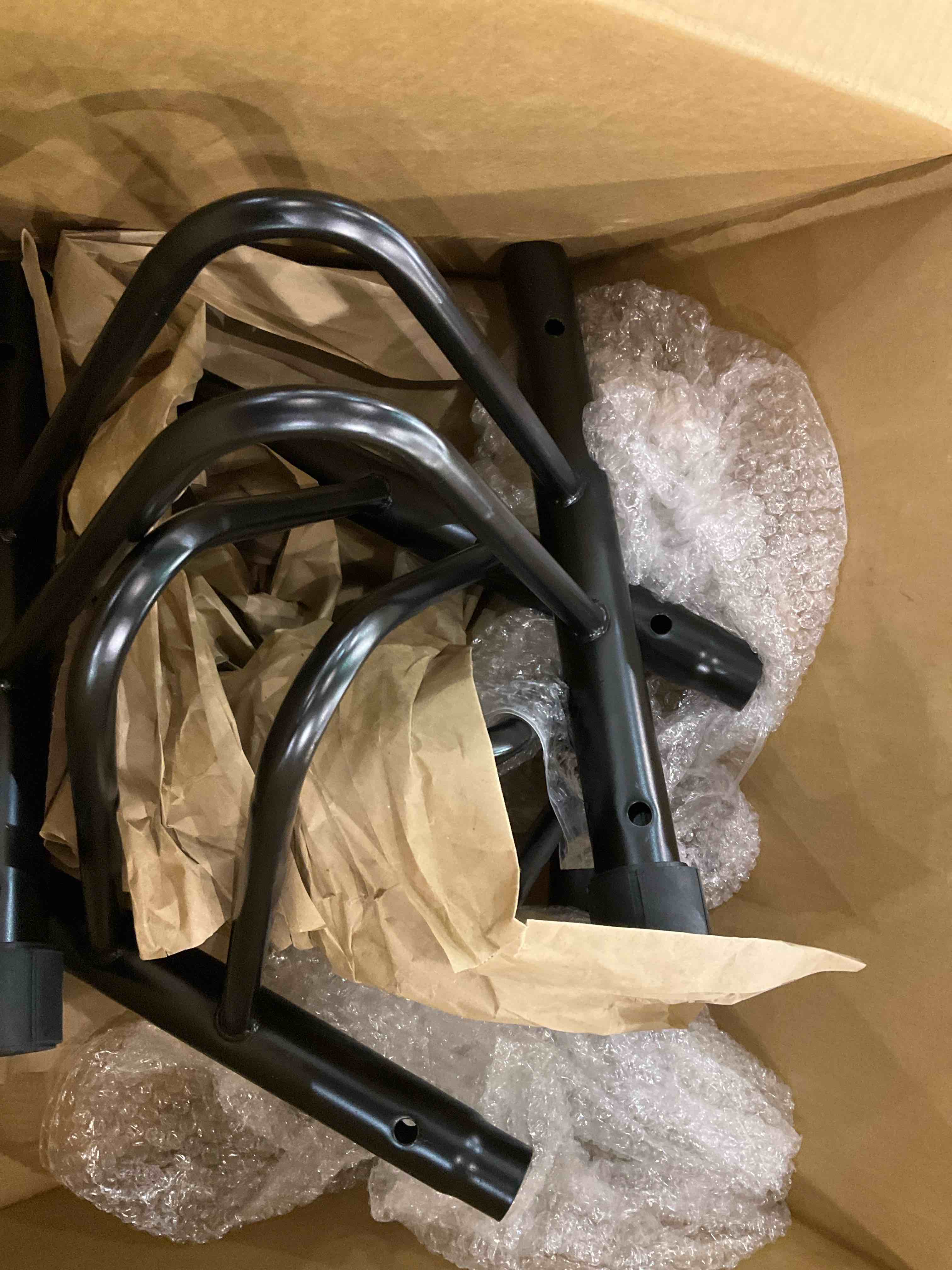 https://s3.amazonaws.com/lotting-images-prod/BargainHunt/EXS00442283_1716379334004.jpeg
