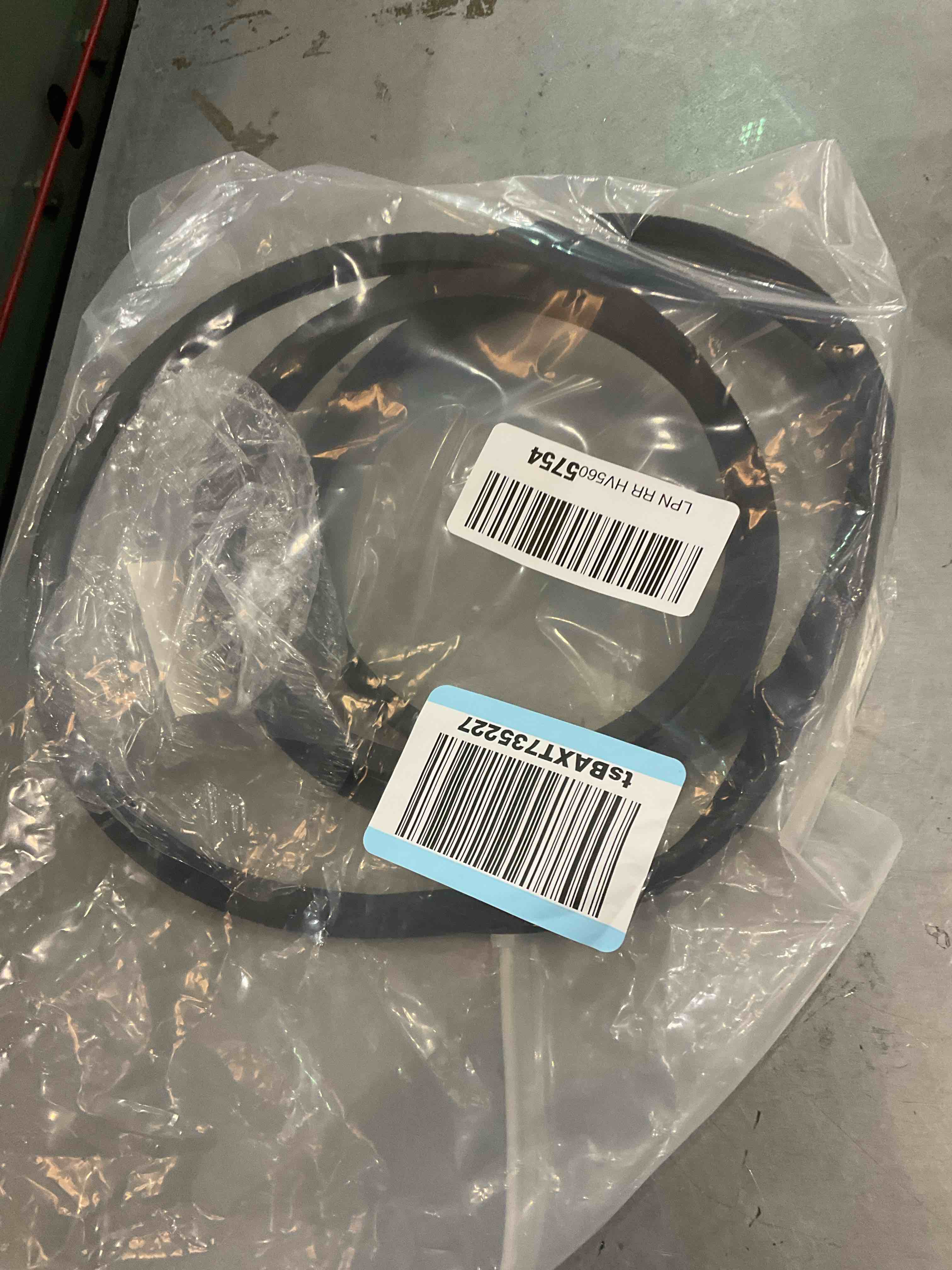 https://s3.amazonaws.com/lotting-images-prod/BargainHunt/EXS00442387_1716400468747.jpeg