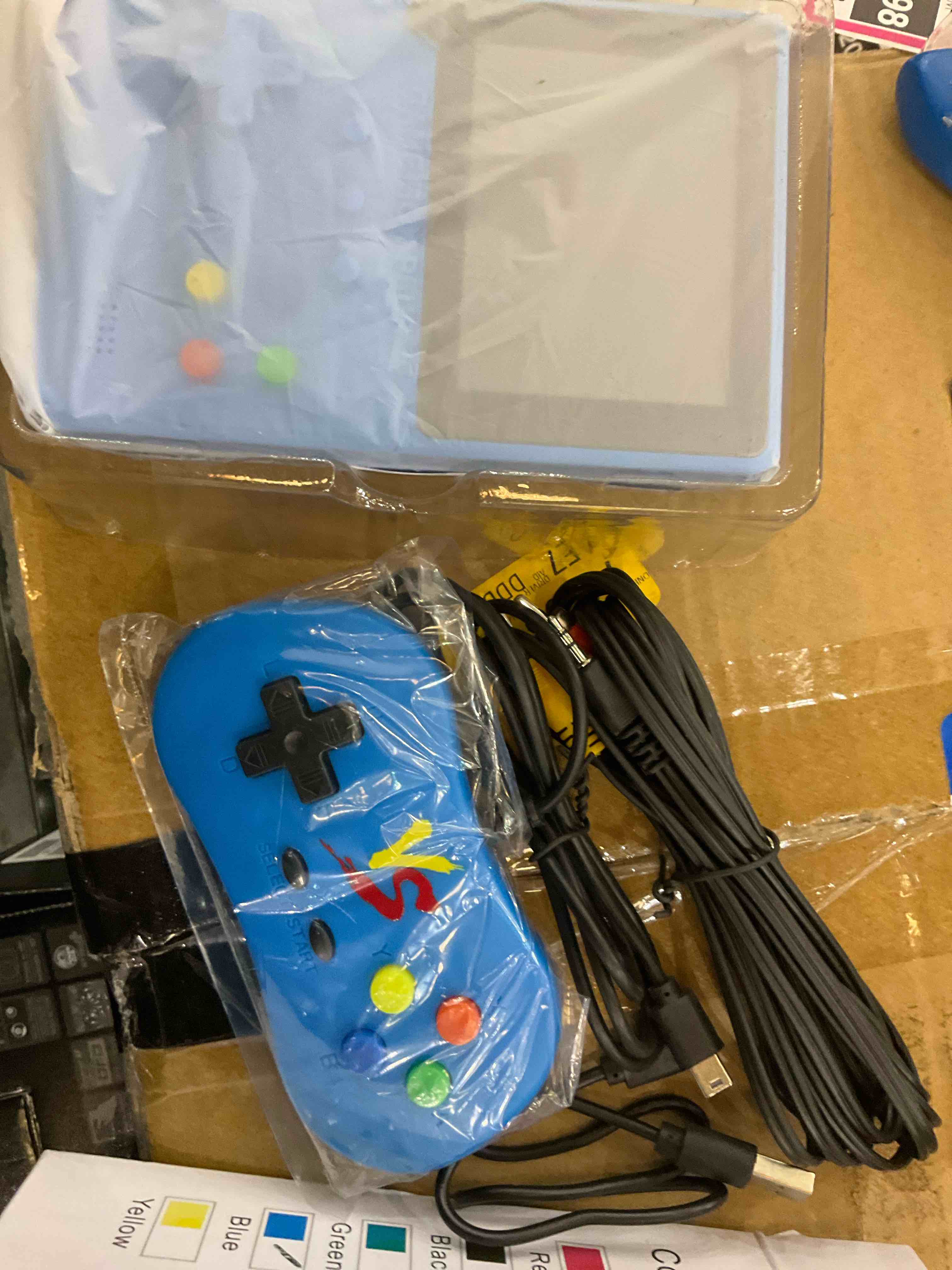 https://s3.amazonaws.com/lotting-images-prod/BargainHunt/EXS00442788_1709237718336.jpeg