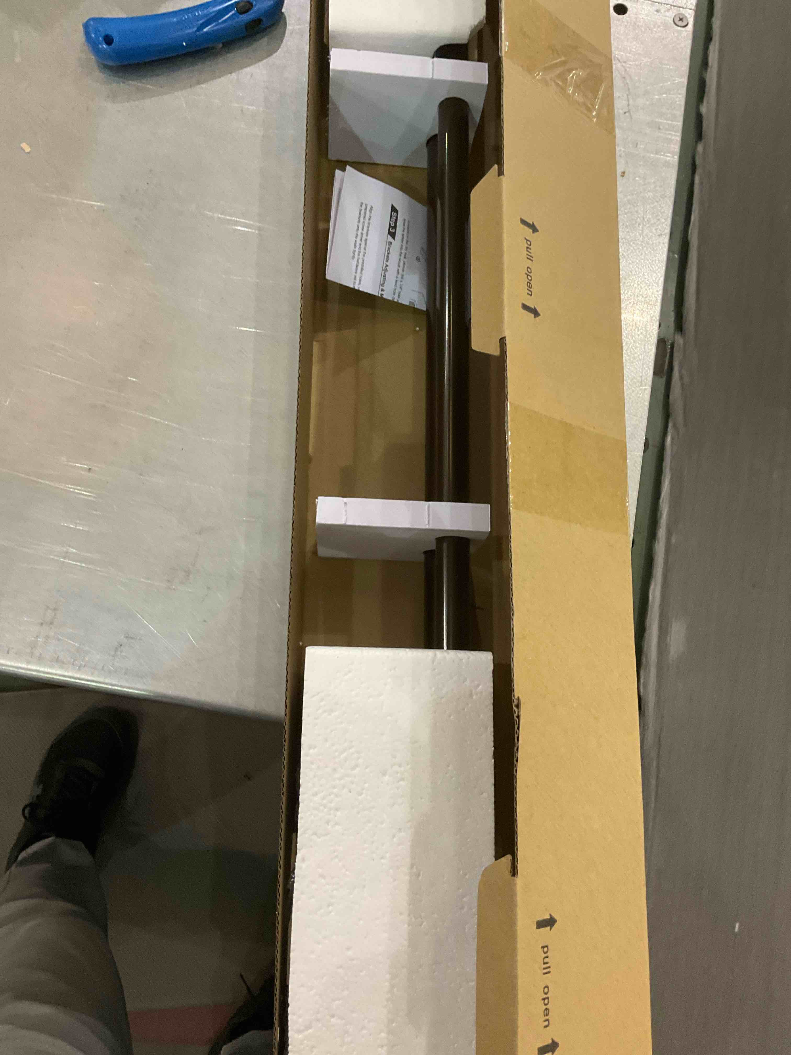 https://s3.amazonaws.com/lotting-images-prod/BargainHunt/EXS00442879_1710512032245.jpeg