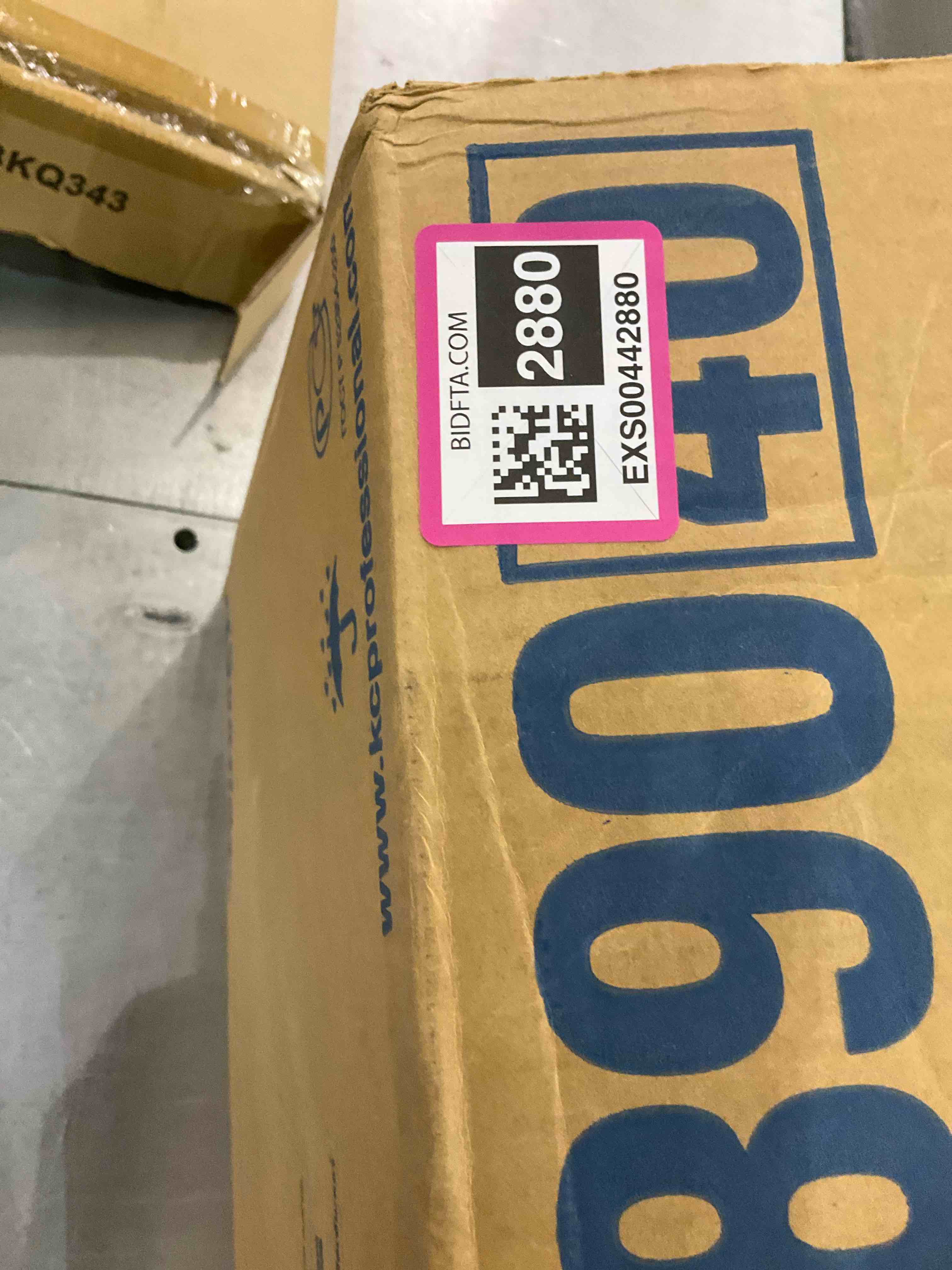 https://s3.amazonaws.com/lotting-images-prod/BargainHunt/EXS00442880_1710512454257.jpeg