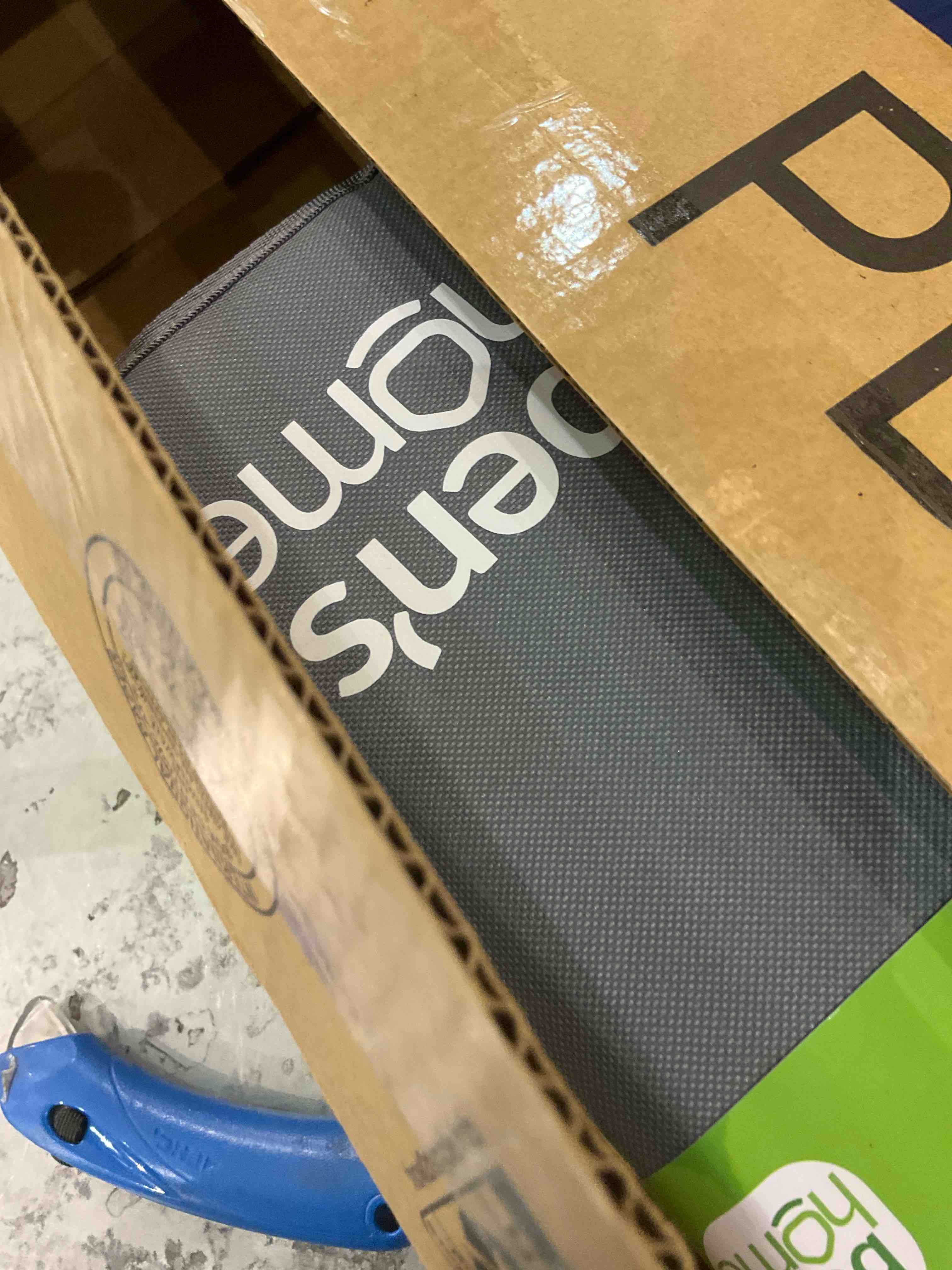 https://s3.amazonaws.com/lotting-images-prod/BargainHunt/EXS00442998_1709668944483.jpeg