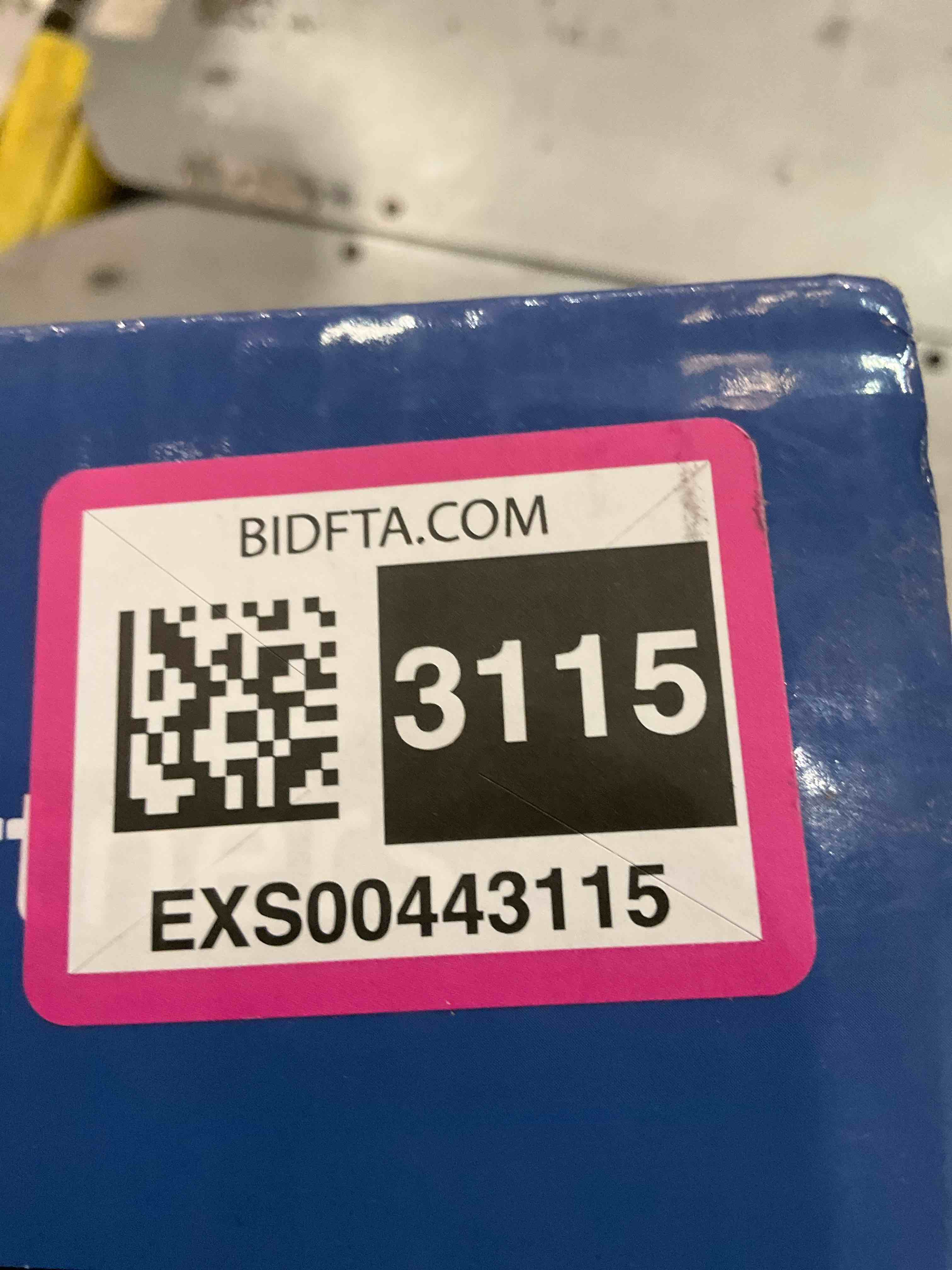 https://s3.amazonaws.com/lotting-images-prod/BargainHunt/EXS00443115_1711040808540.jpeg