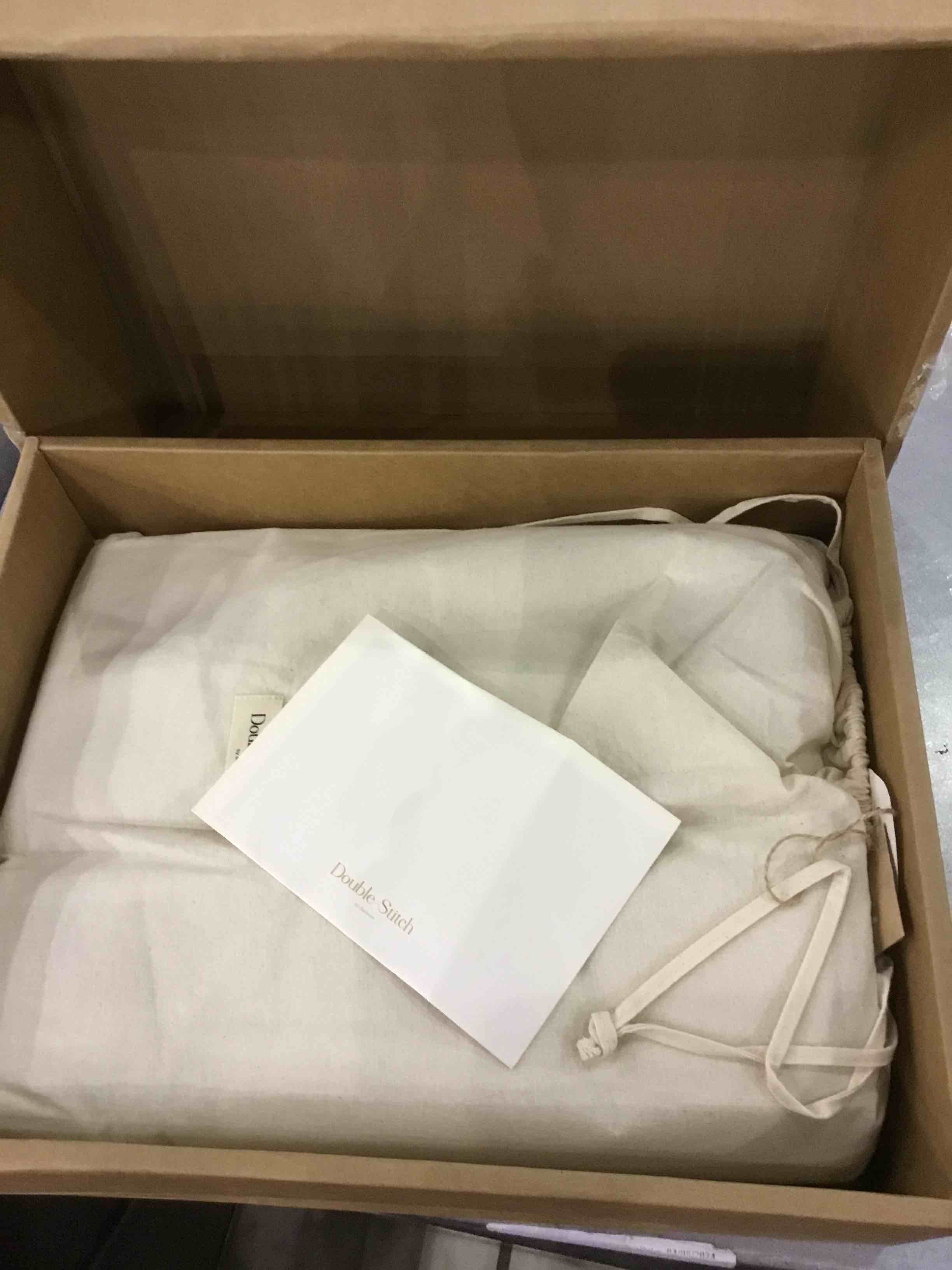 https://s3.amazonaws.com/lotting-images-prod/BargainHunt/EXS00443225_1712751539776.jpeg