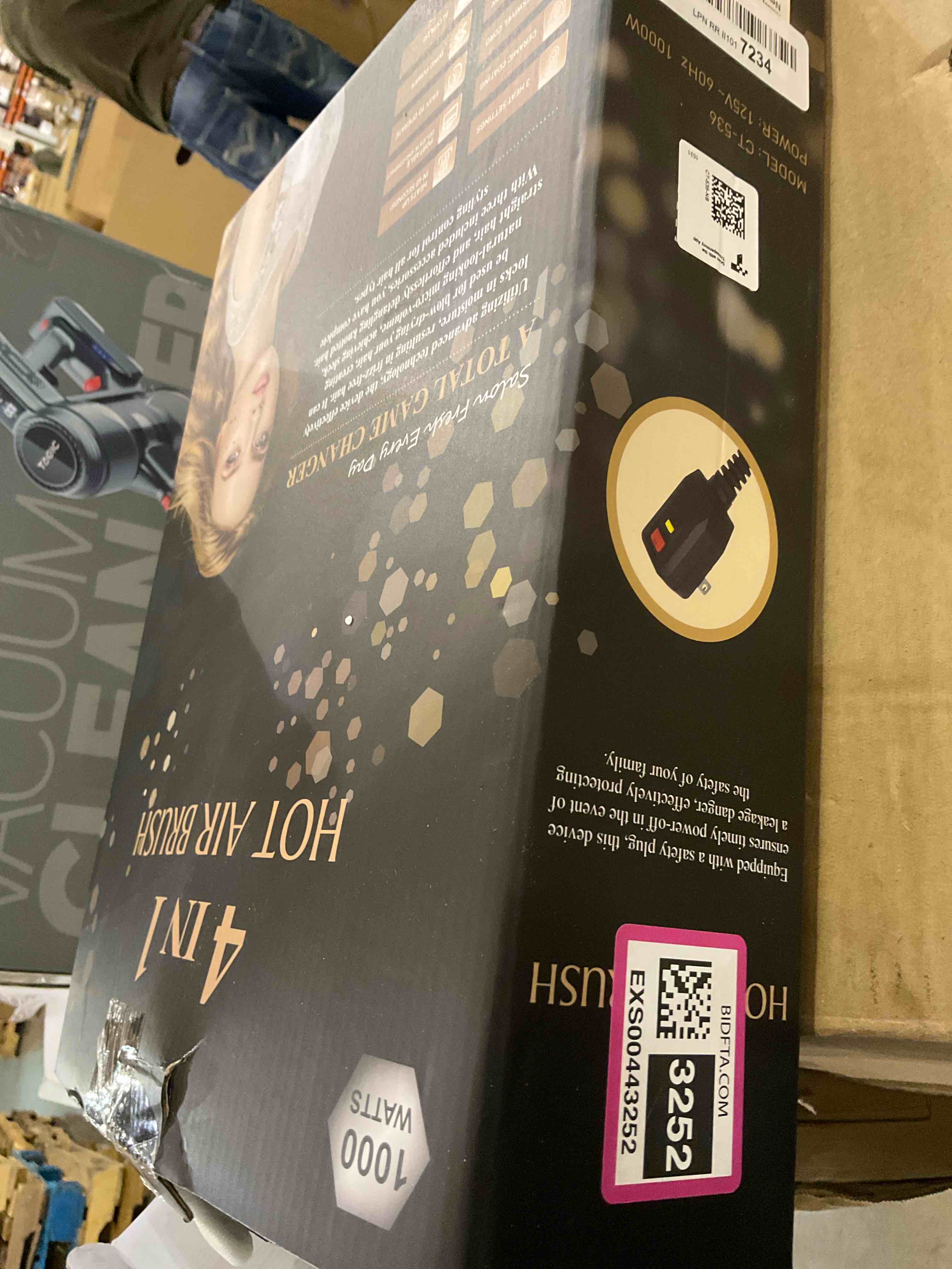 https://s3.amazonaws.com/lotting-images-prod/BargainHunt/EXS00443252_1711547092497.jpeg