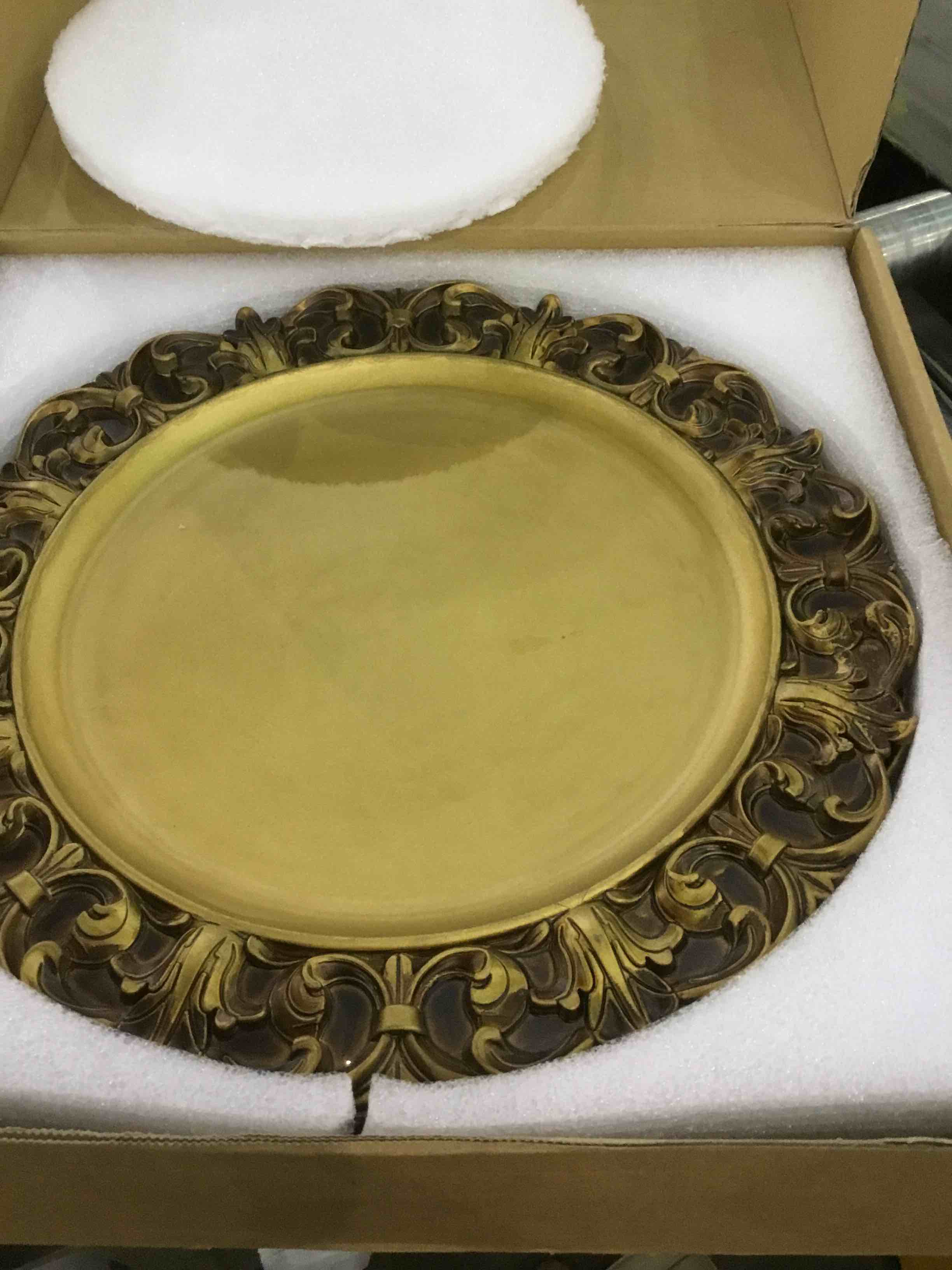 https://s3.amazonaws.com/lotting-images-prod/BargainHunt/EXS00443375_1711540141602.jpeg